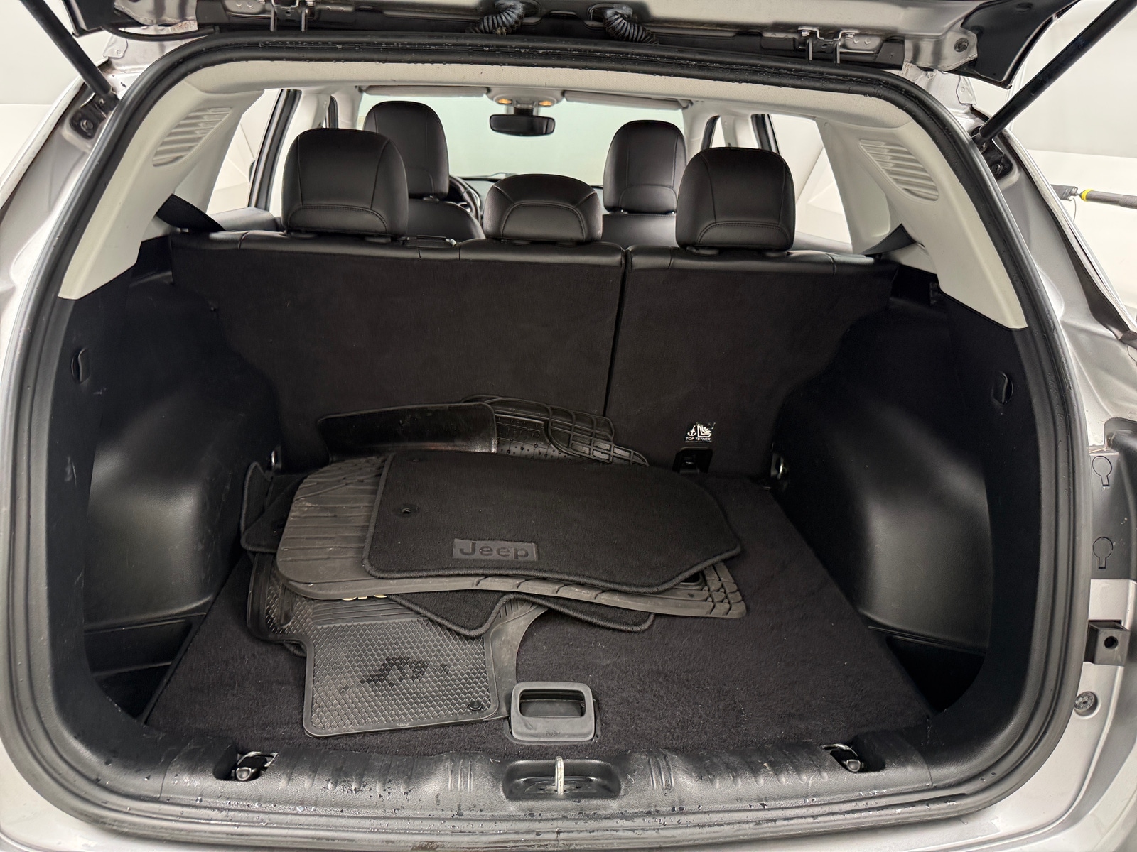Thumbnail: 2018 Jeep Compass - 7