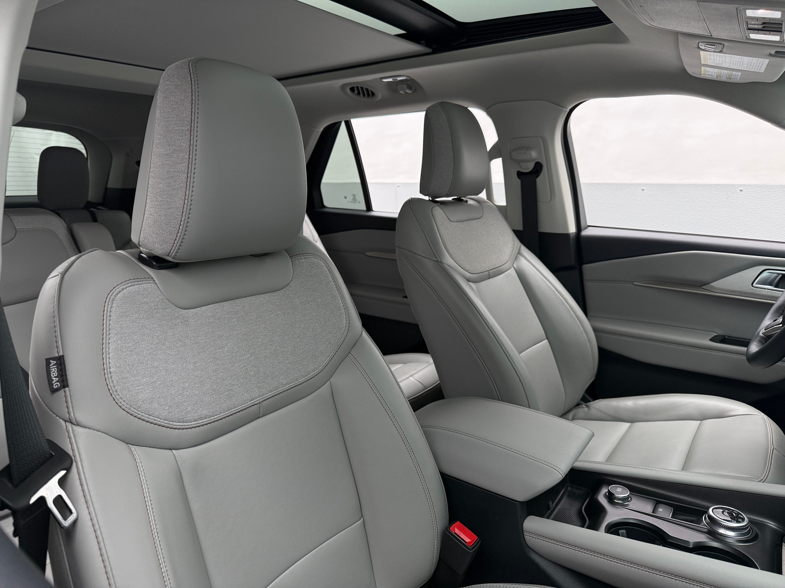 Thumbnail: 2025 Ford Explorer - 2