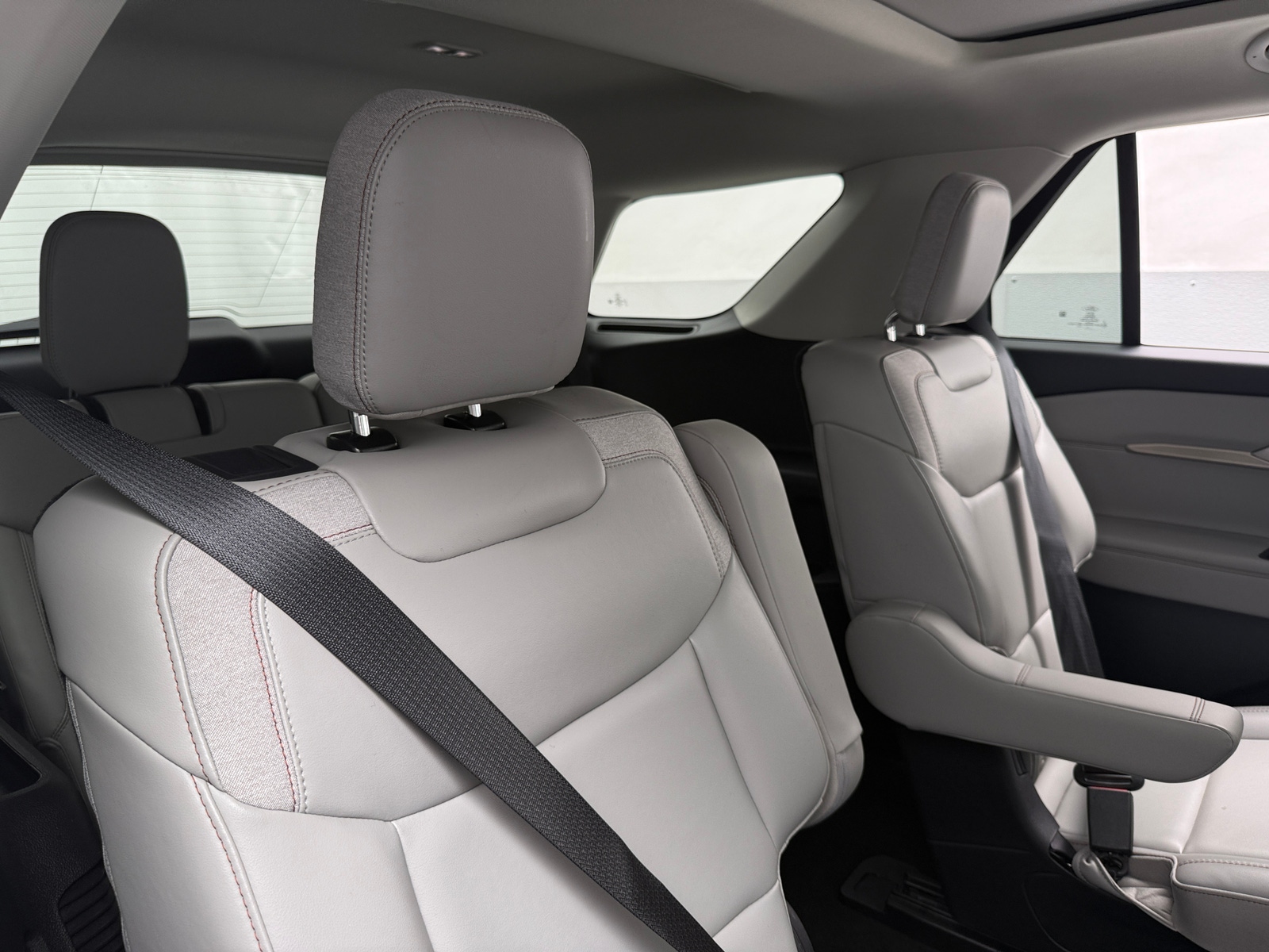 Thumbnail: 2025 Ford Explorer - 6