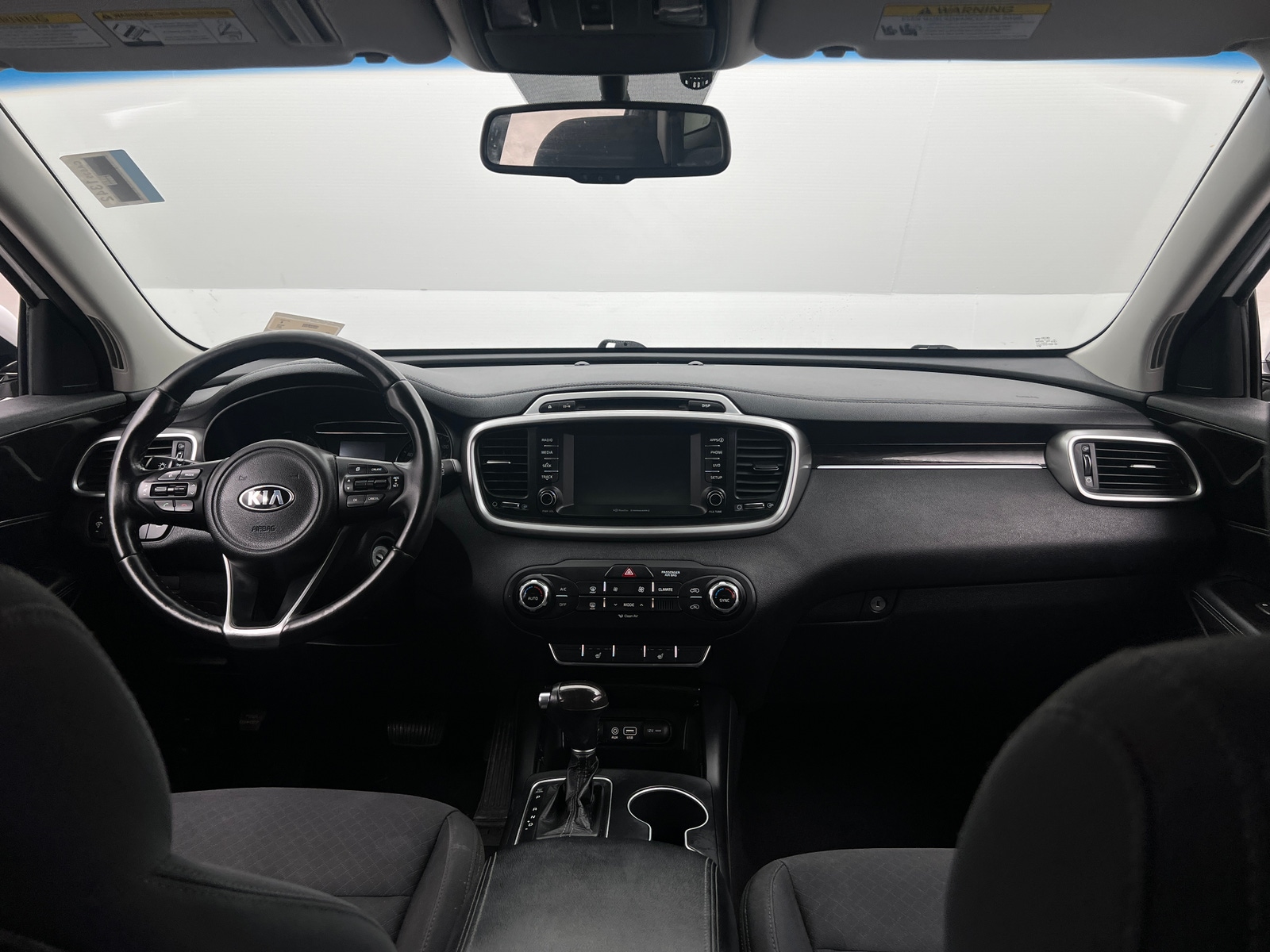 Thumbnail: 2017 Kia Sorento - 3