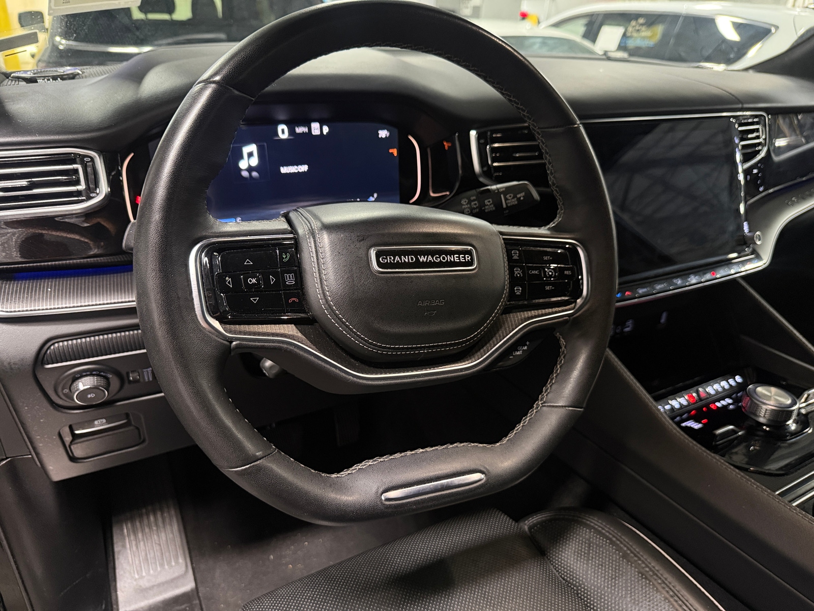 Thumbnail: 2024 Jeep Grand Wagoneer L - 4