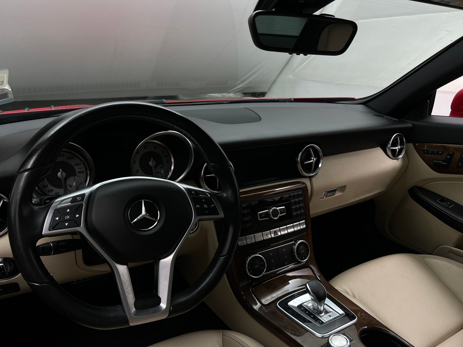 Thumbnail: 2016 Mercedes-Benz SLK - 2