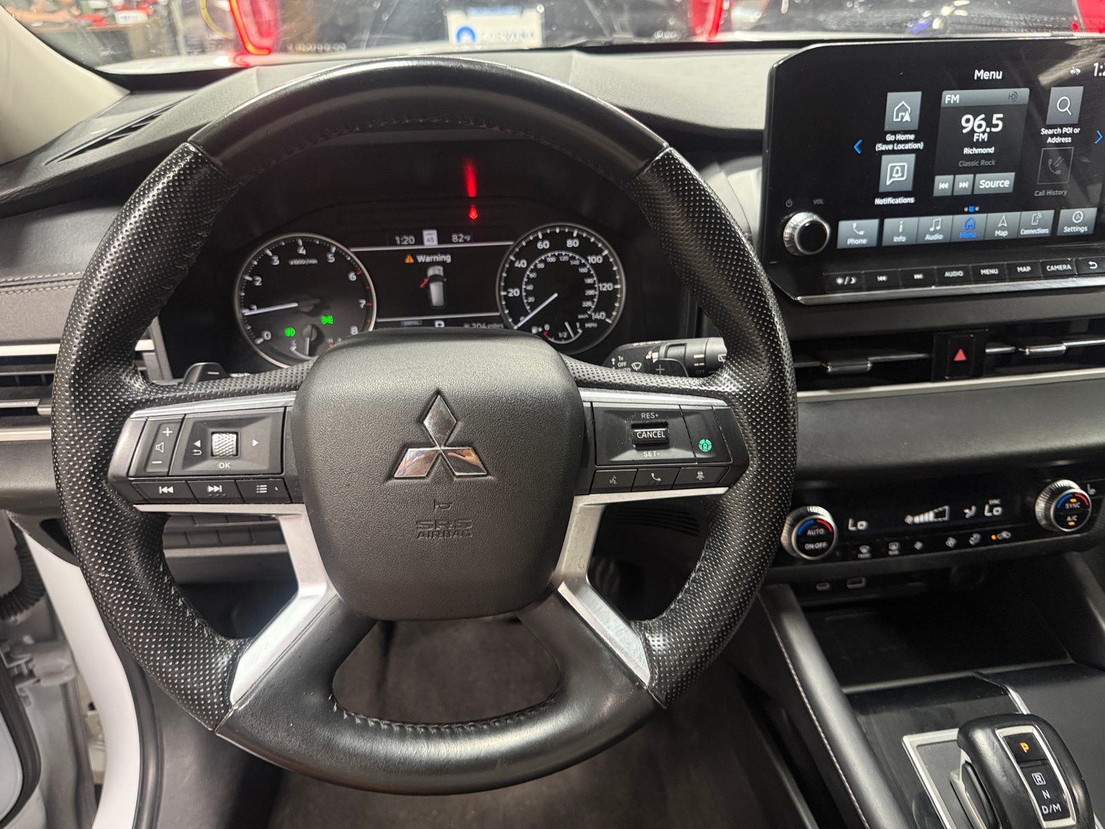 Thumbnail: 2024 Mitsubishi Outlander - 5