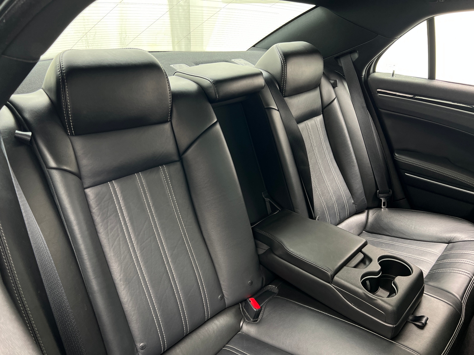 Thumbnail: 2017 Chrysler 300 - 5