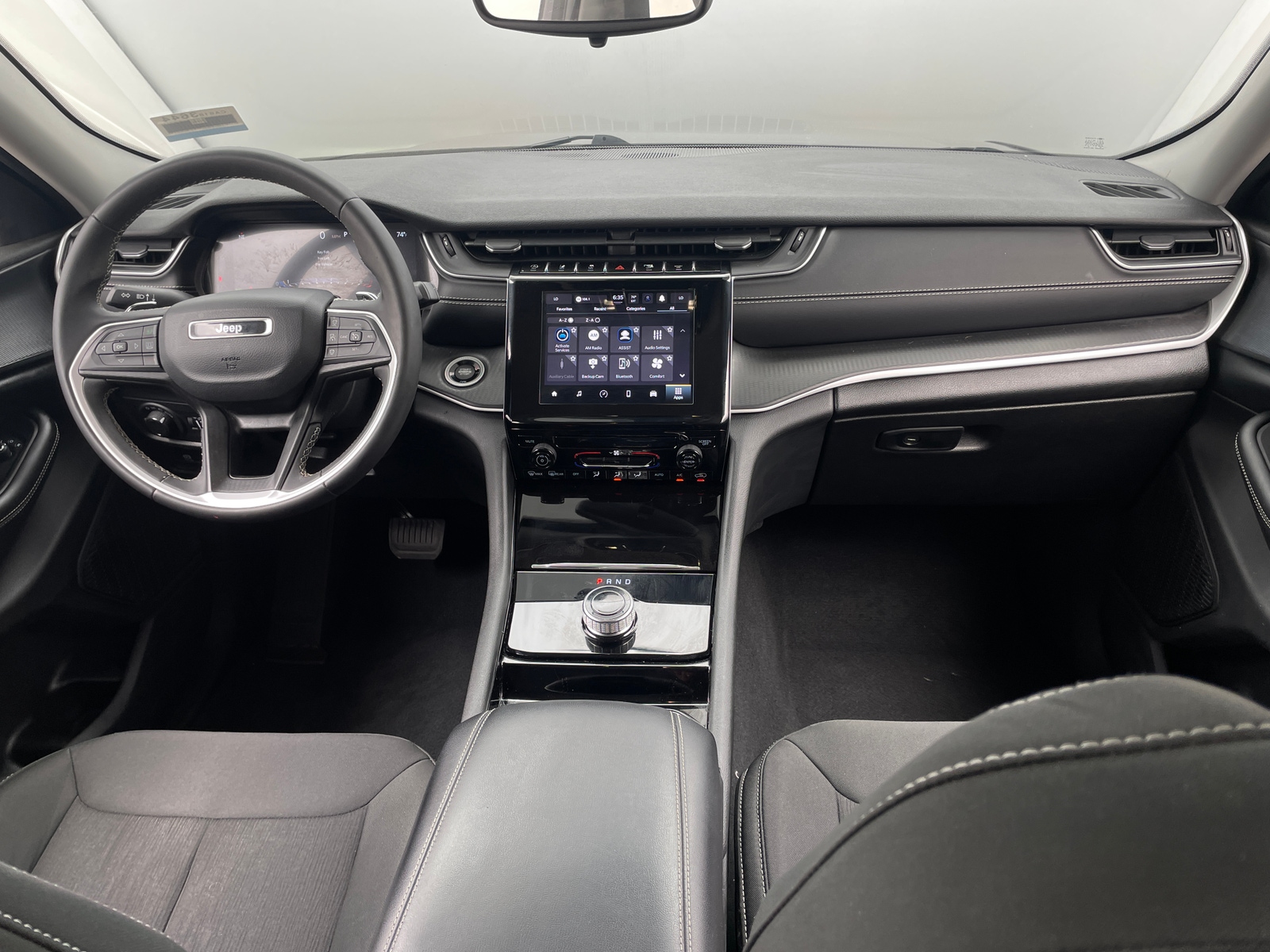 Thumbnail: 2023 Jeep Grand Cherokee - 3