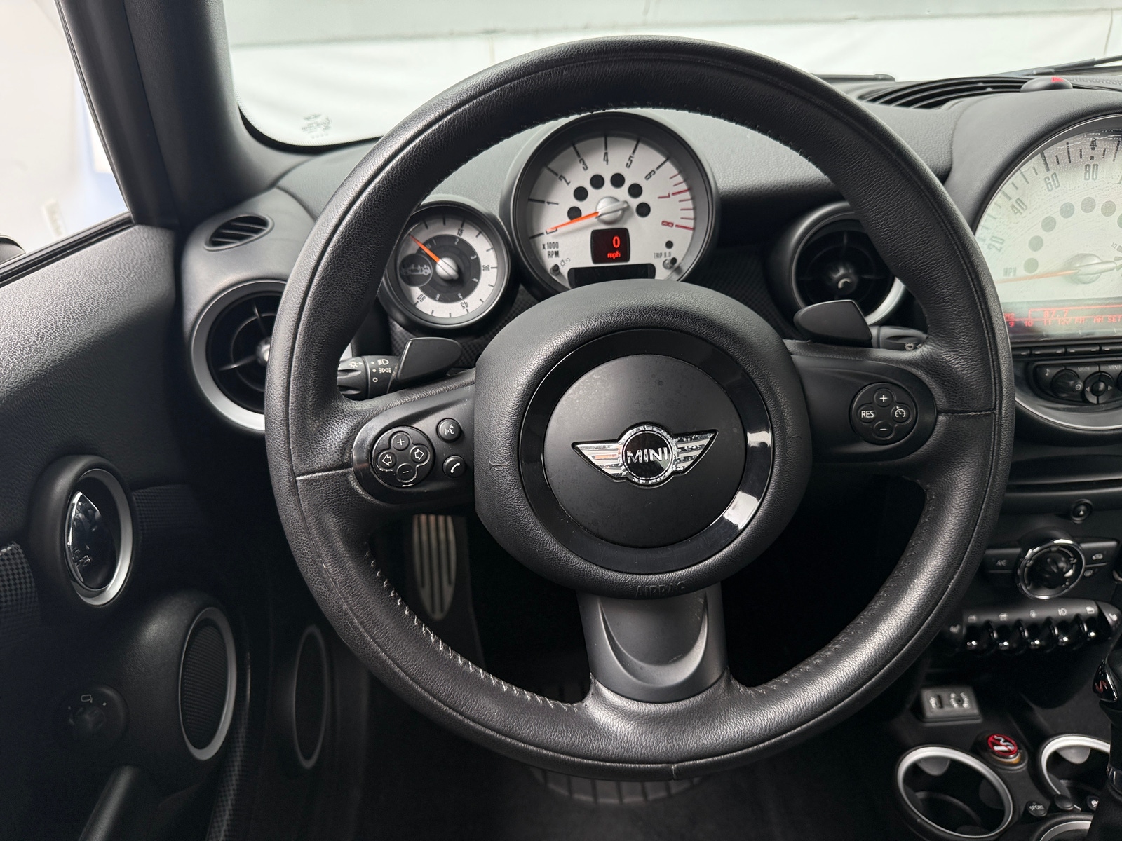 Thumbnail: 2013 MINI Cooper Convertible - 4