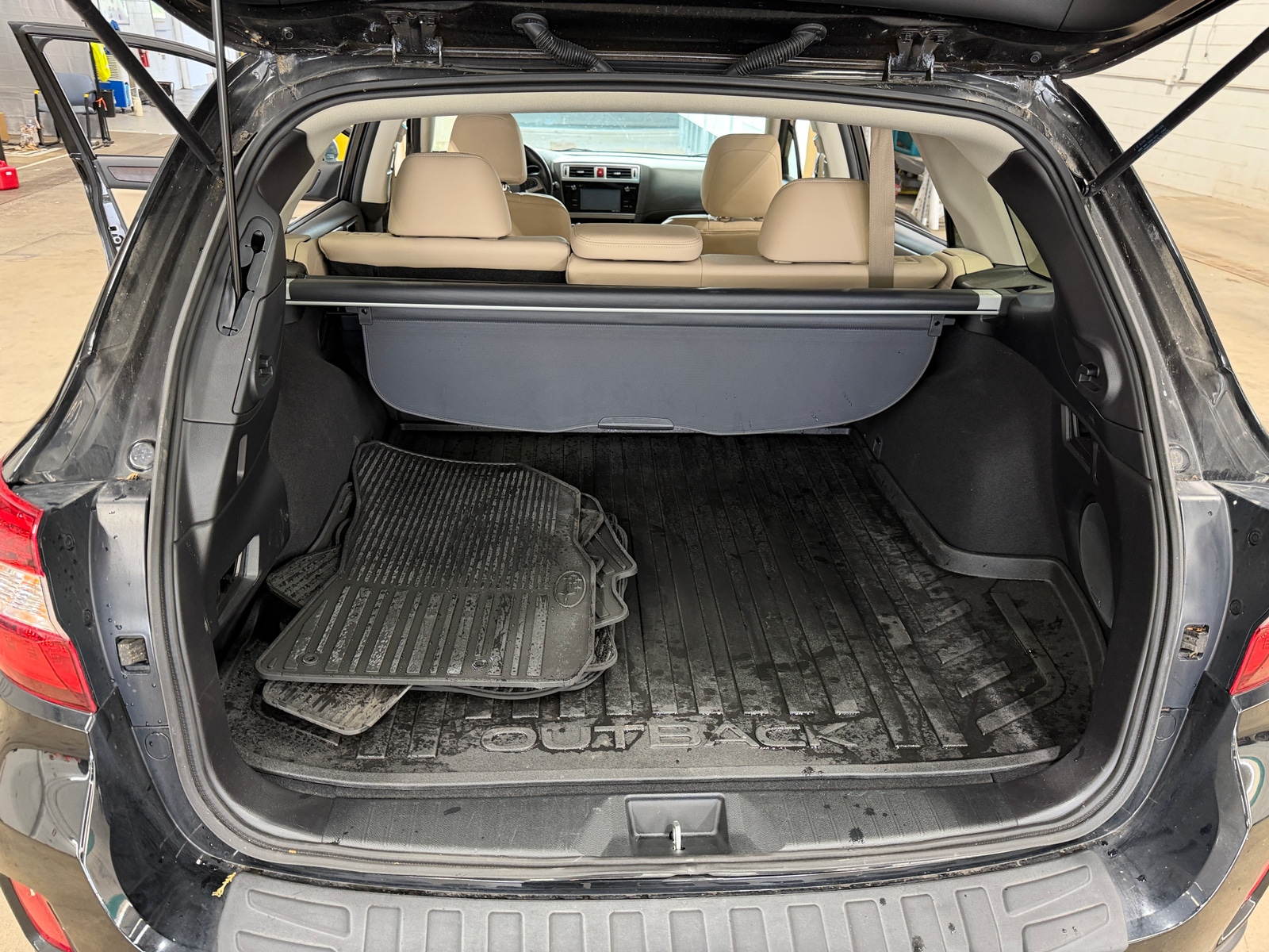 Thumbnail: 2015 Subaru Outback - 6
