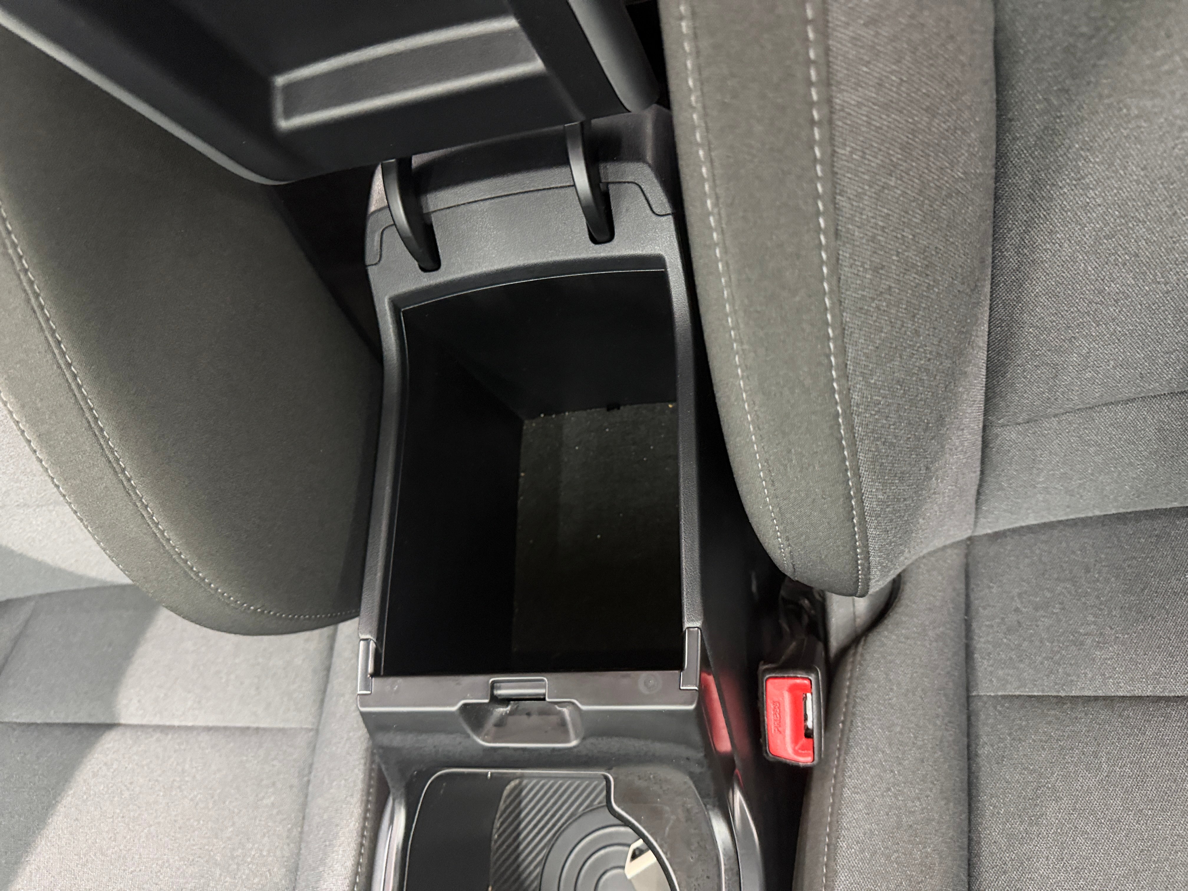 2025 Kia K4 LXS - Photo 15