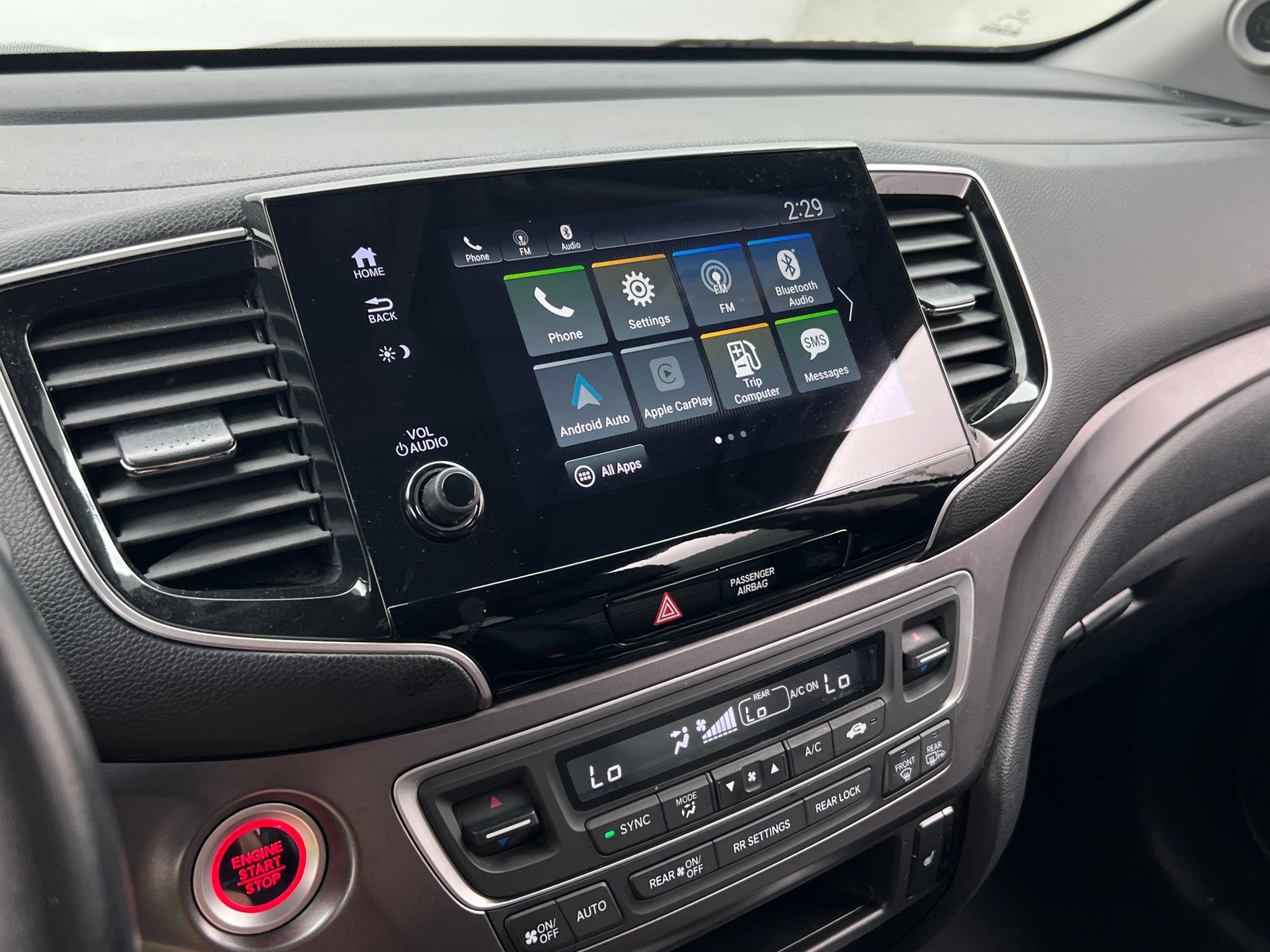 Thumbnail: 2019 Honda Pilot - 3