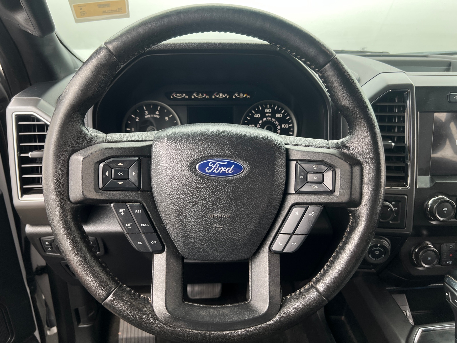 Thumbnail: 2019 Ford Econoline - 5