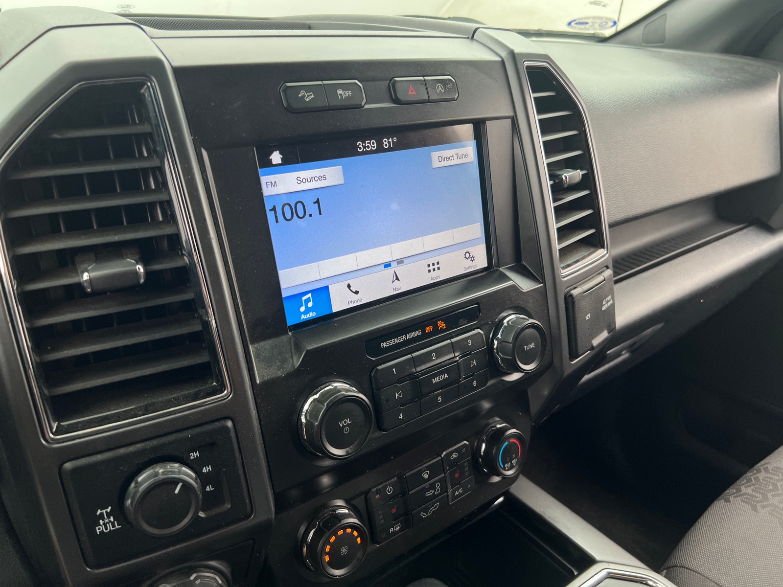 Thumbnail: 2019 Ford Econoline - 4