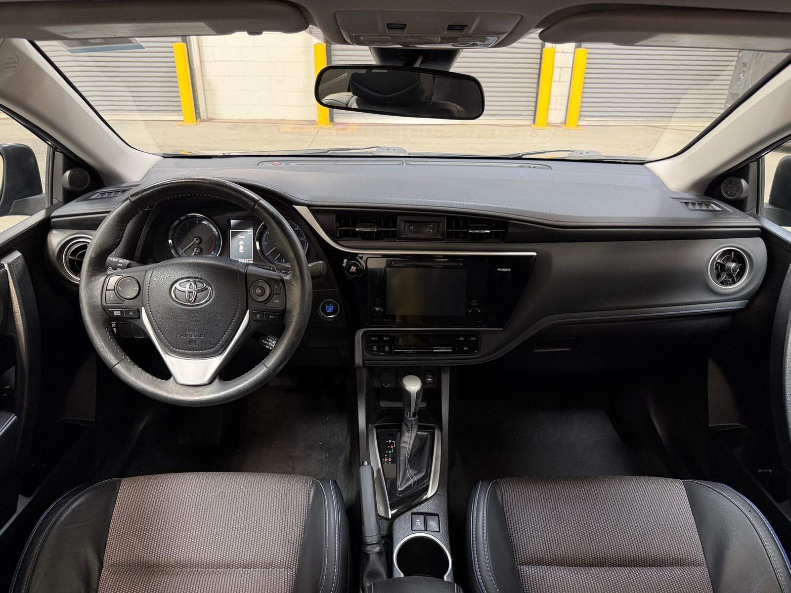 Thumbnail: 2017 Toyota Corolla - 3