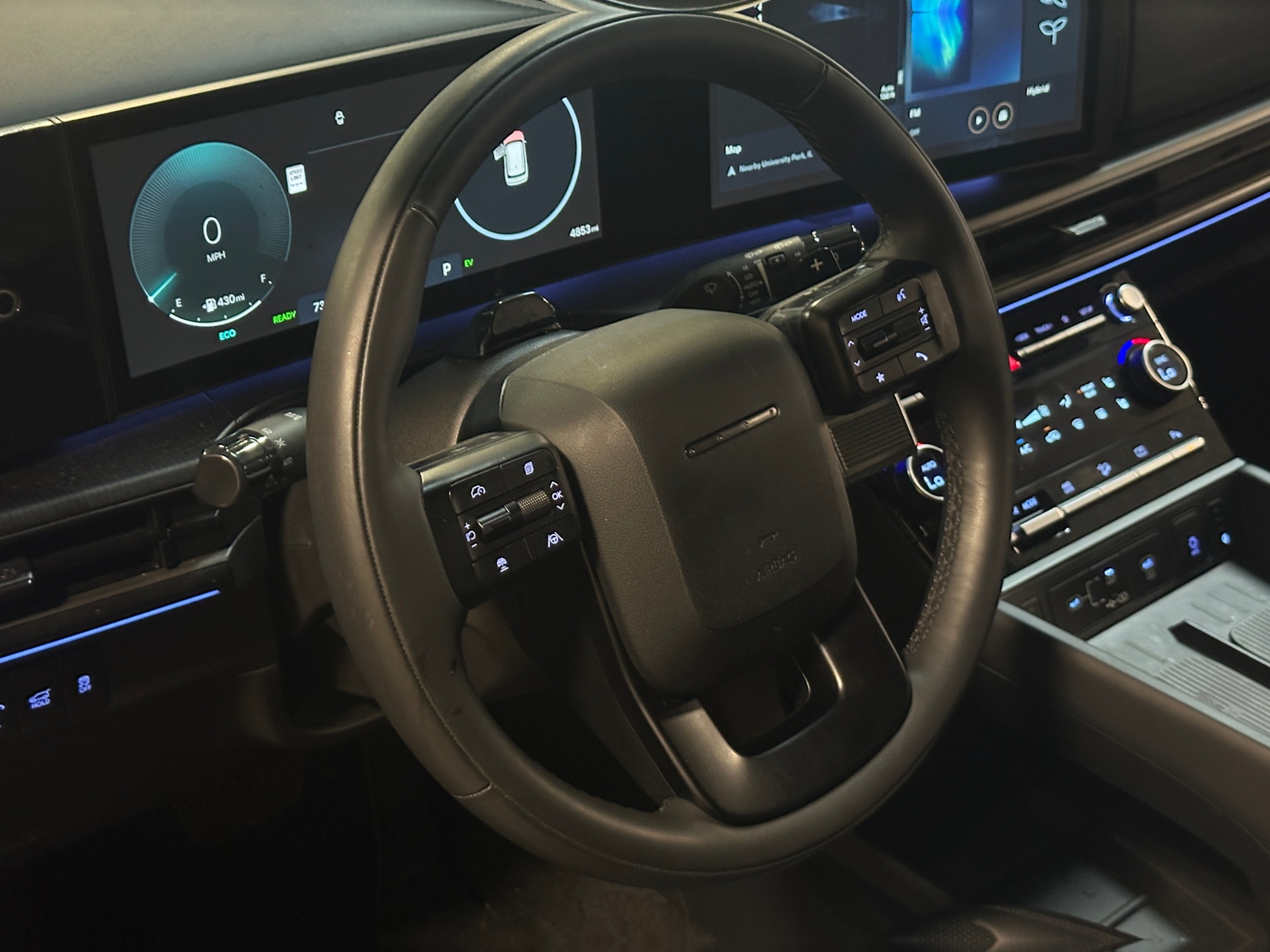Thumbnail: 2025 Hyundai Santa Fe - 4
