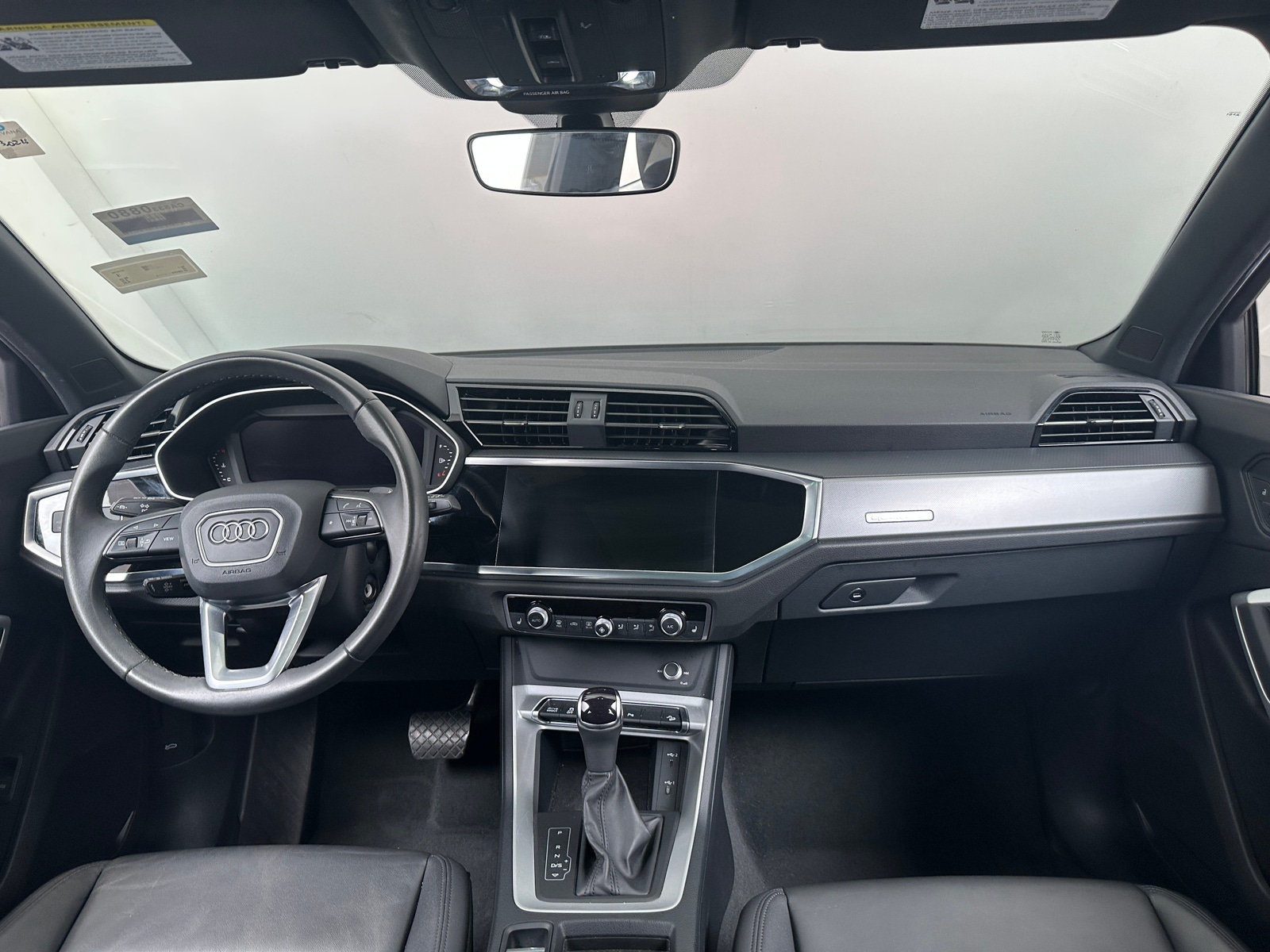 Thumbnail: 2025 Audi Q3 - 3