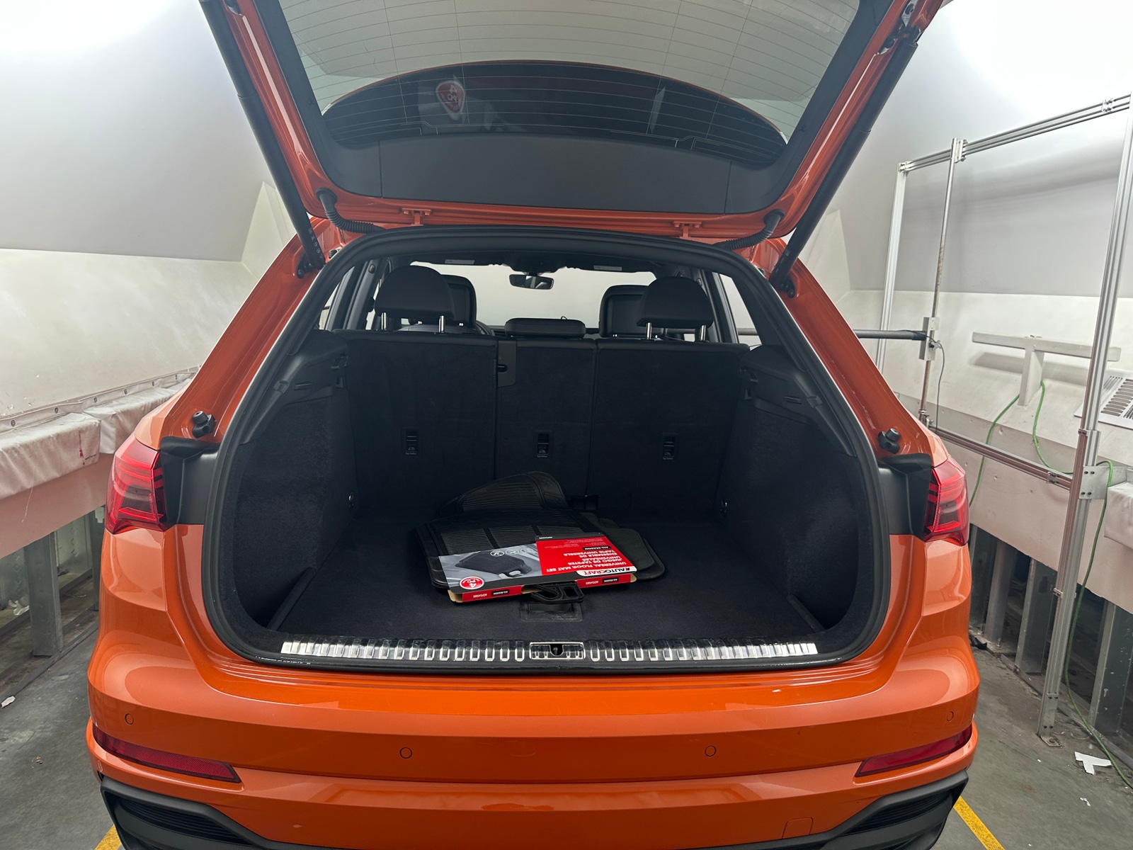Thumbnail: 2025 Audi Q3 - 7