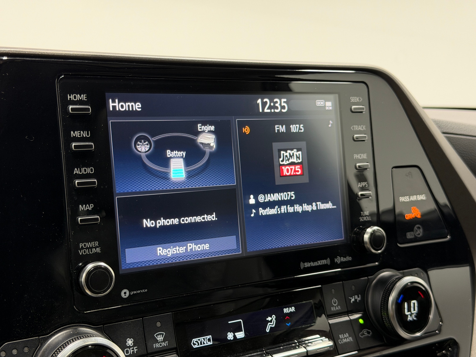 Thumbnail: 2022 Toyota Highlander - 3
