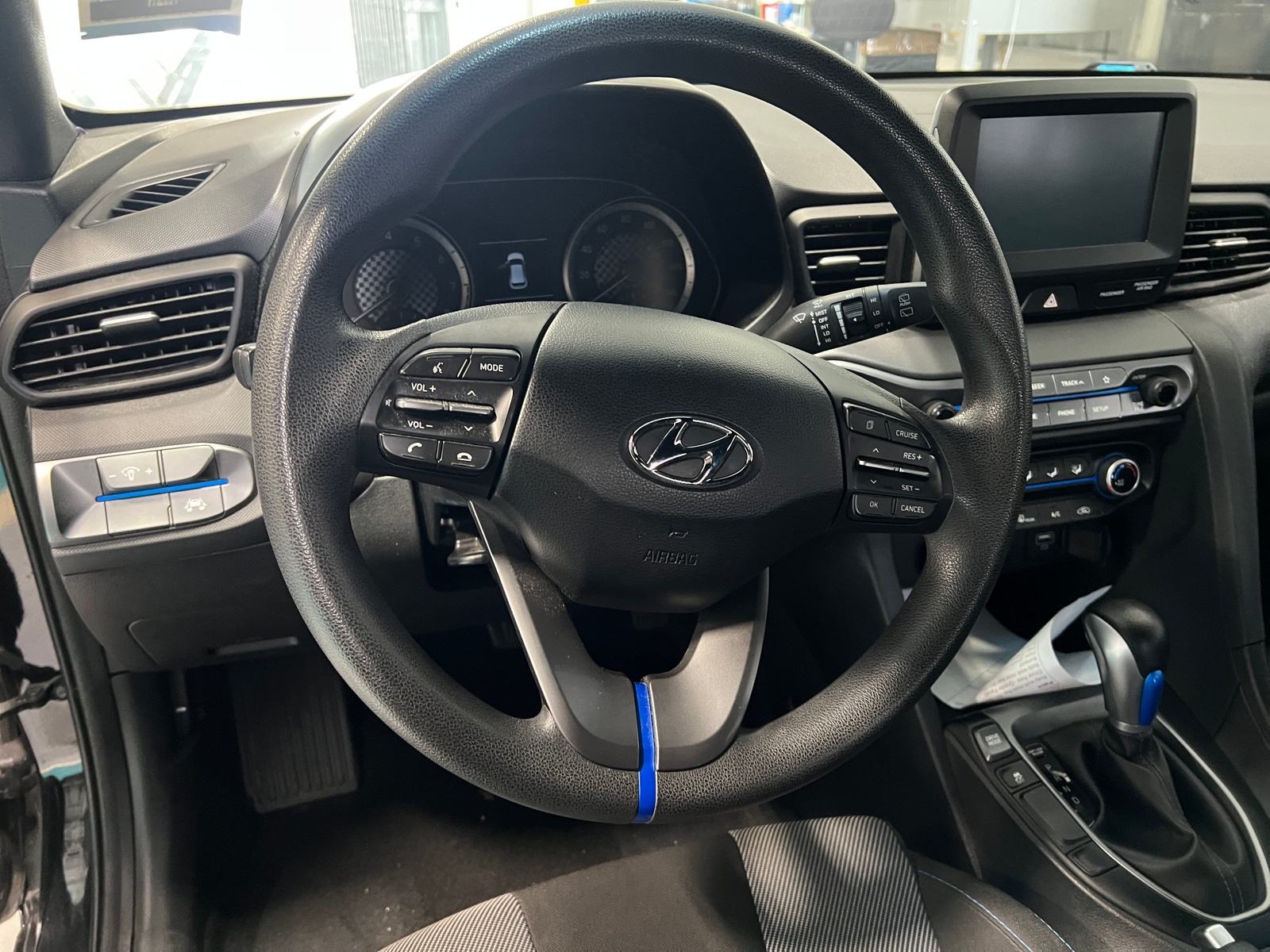 Thumbnail: 2019 Hyundai Veloster - 5