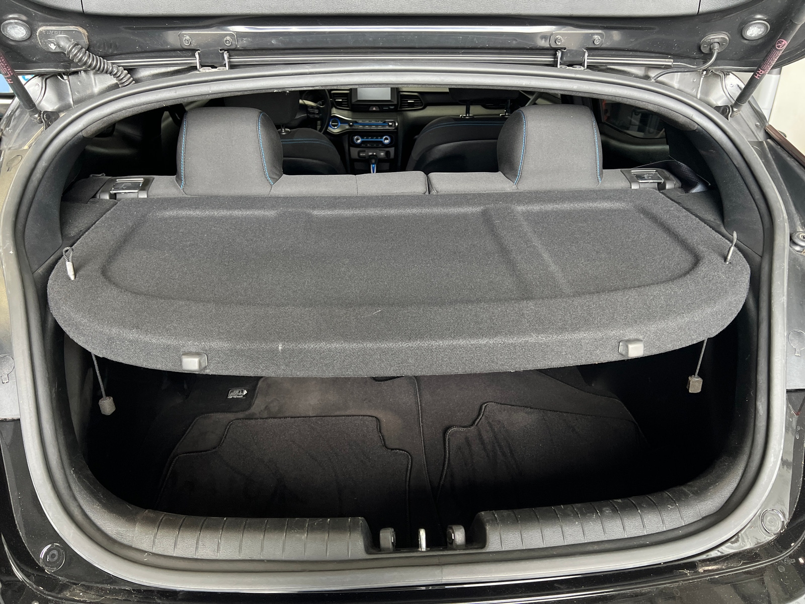 Thumbnail: 2019 Hyundai Veloster - 7