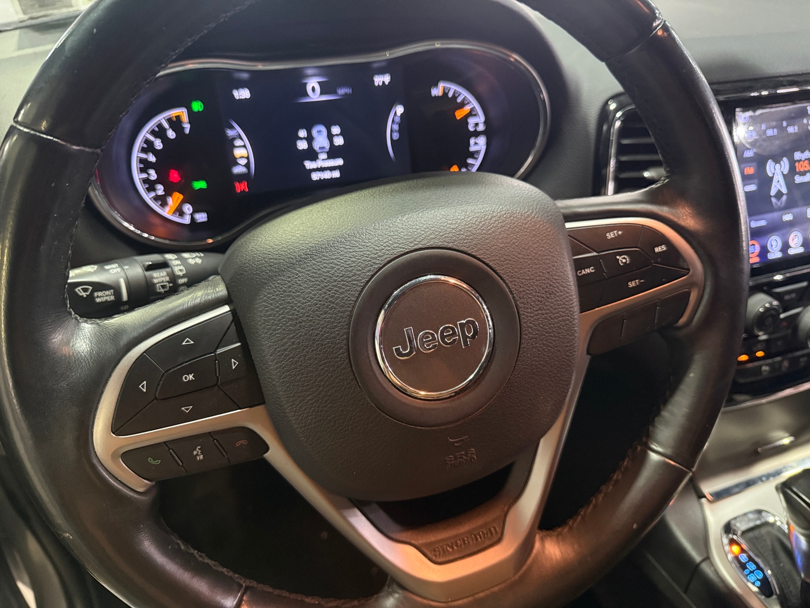 Thumbnail: 2019 Jeep Grand Cherokee - 4