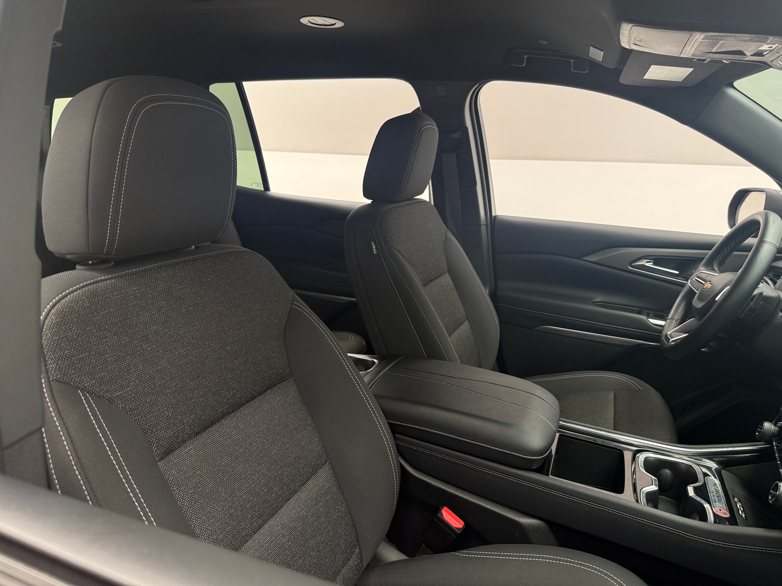 Thumbnail: 2025 Chevrolet Traverse - 2