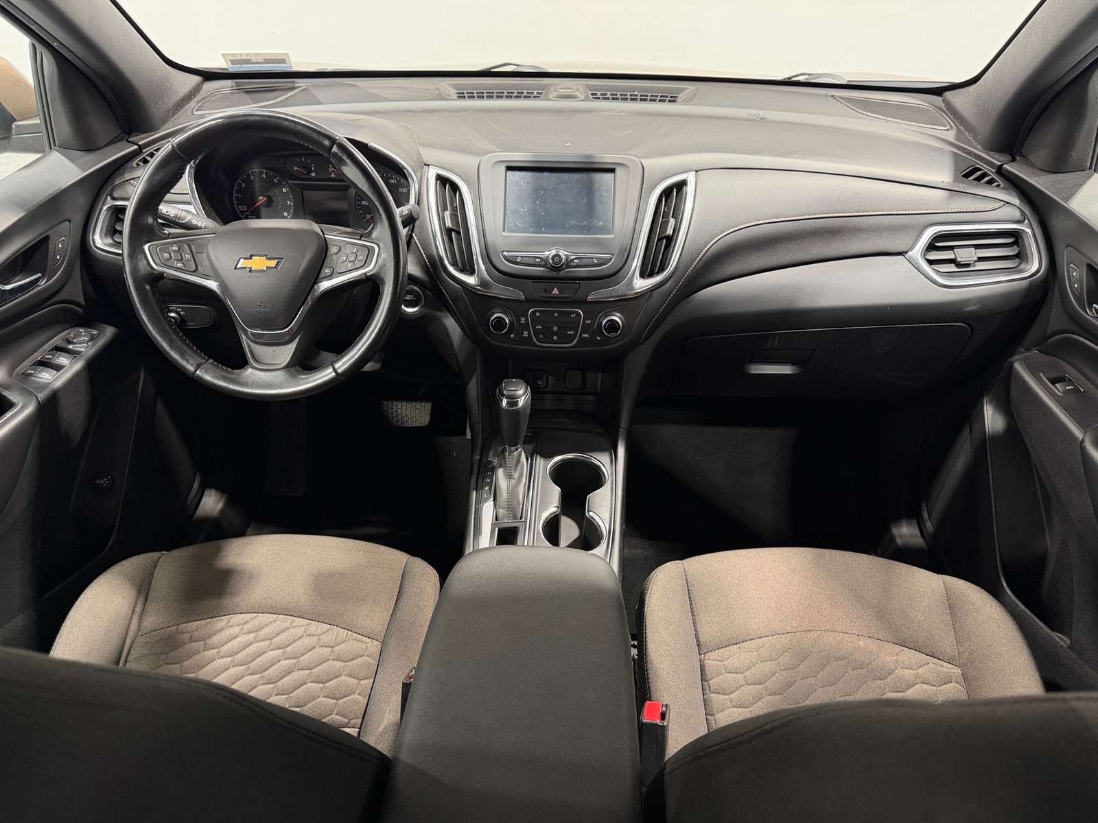 Thumbnail: 2018 Chevrolet Equinox - 3