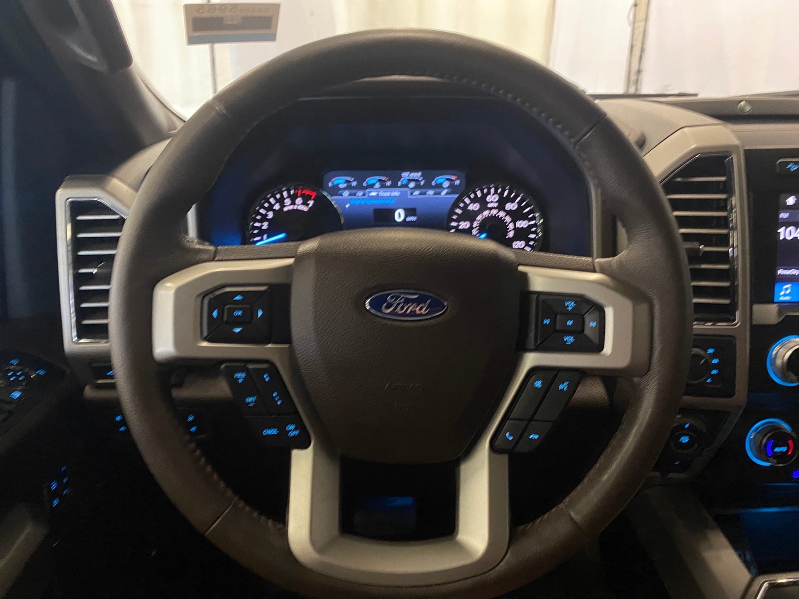 Thumbnail: 2019 Ford Econoline - 4