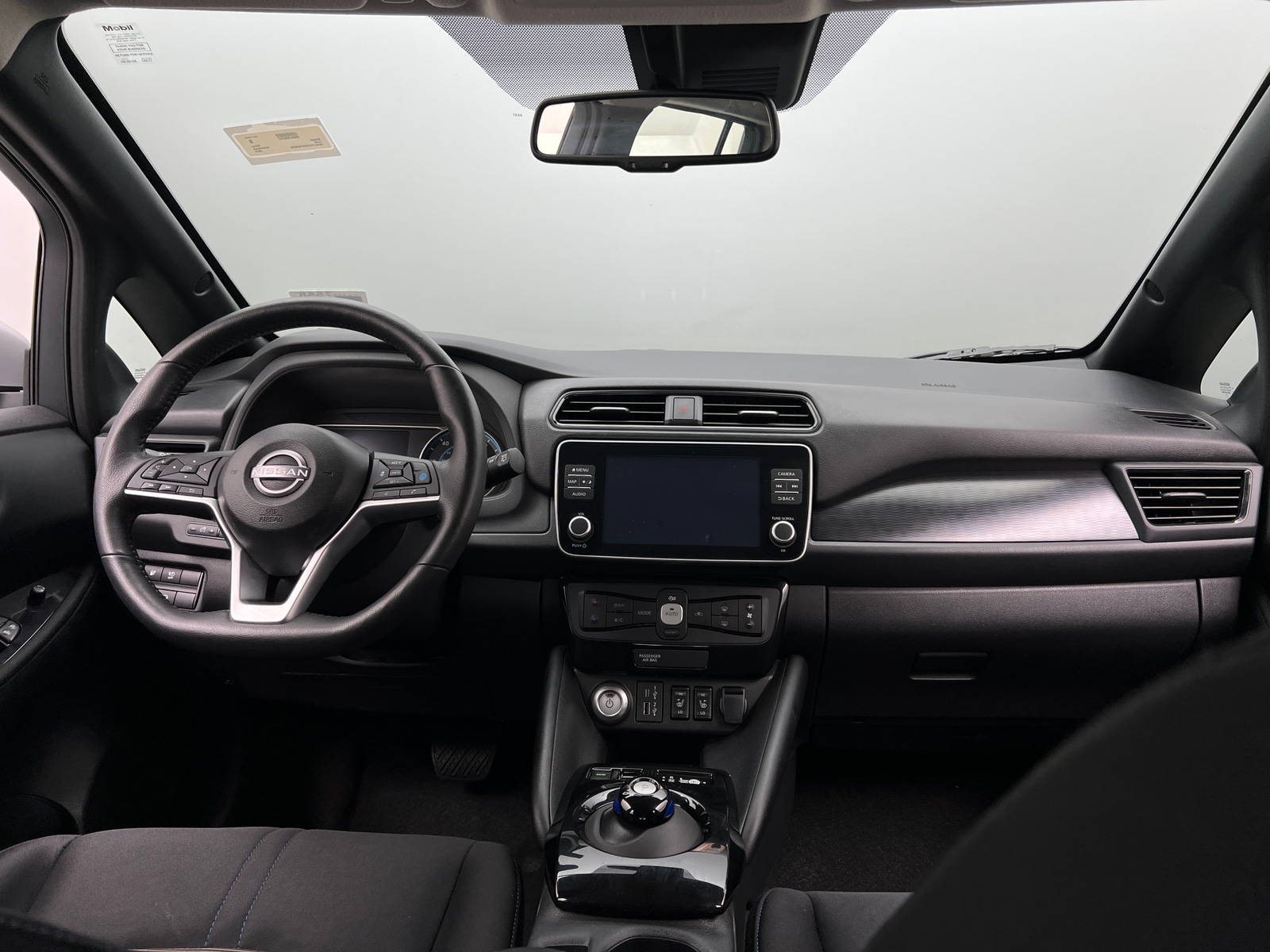 Thumbnail: 2025 Nissan Leaf - 3