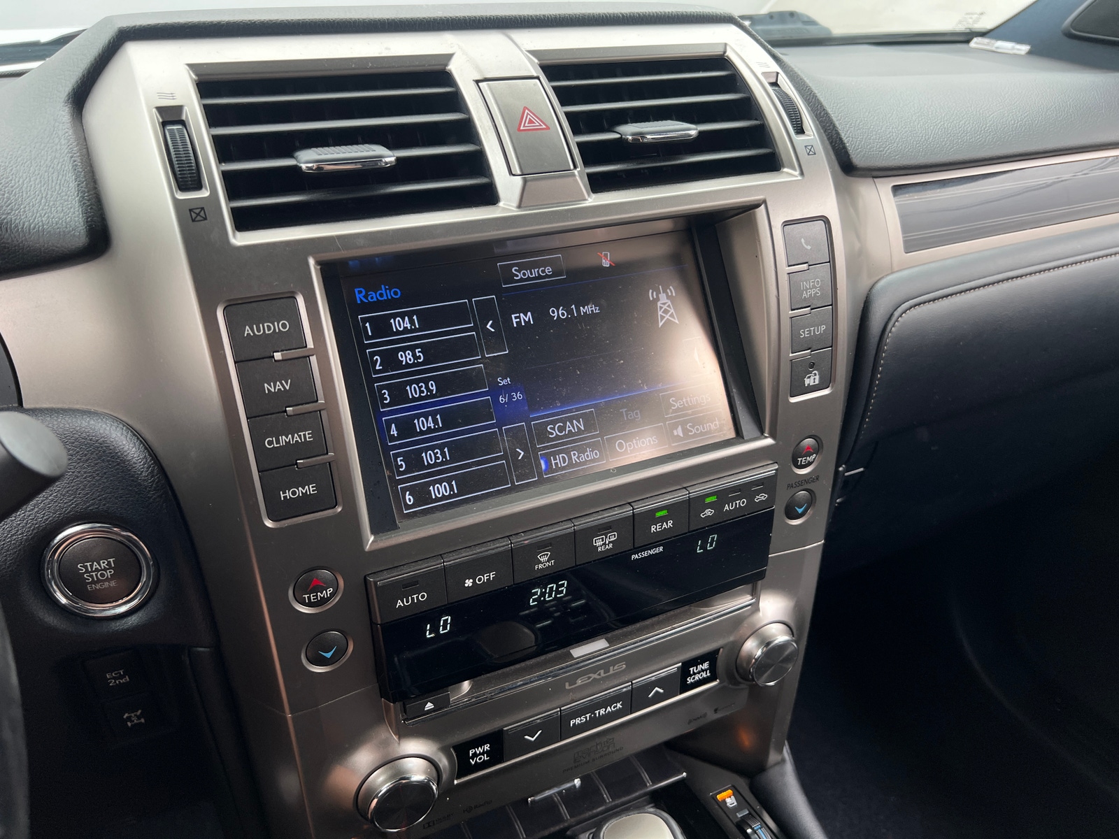 Thumbnail: 2020 Lexus GX - 3