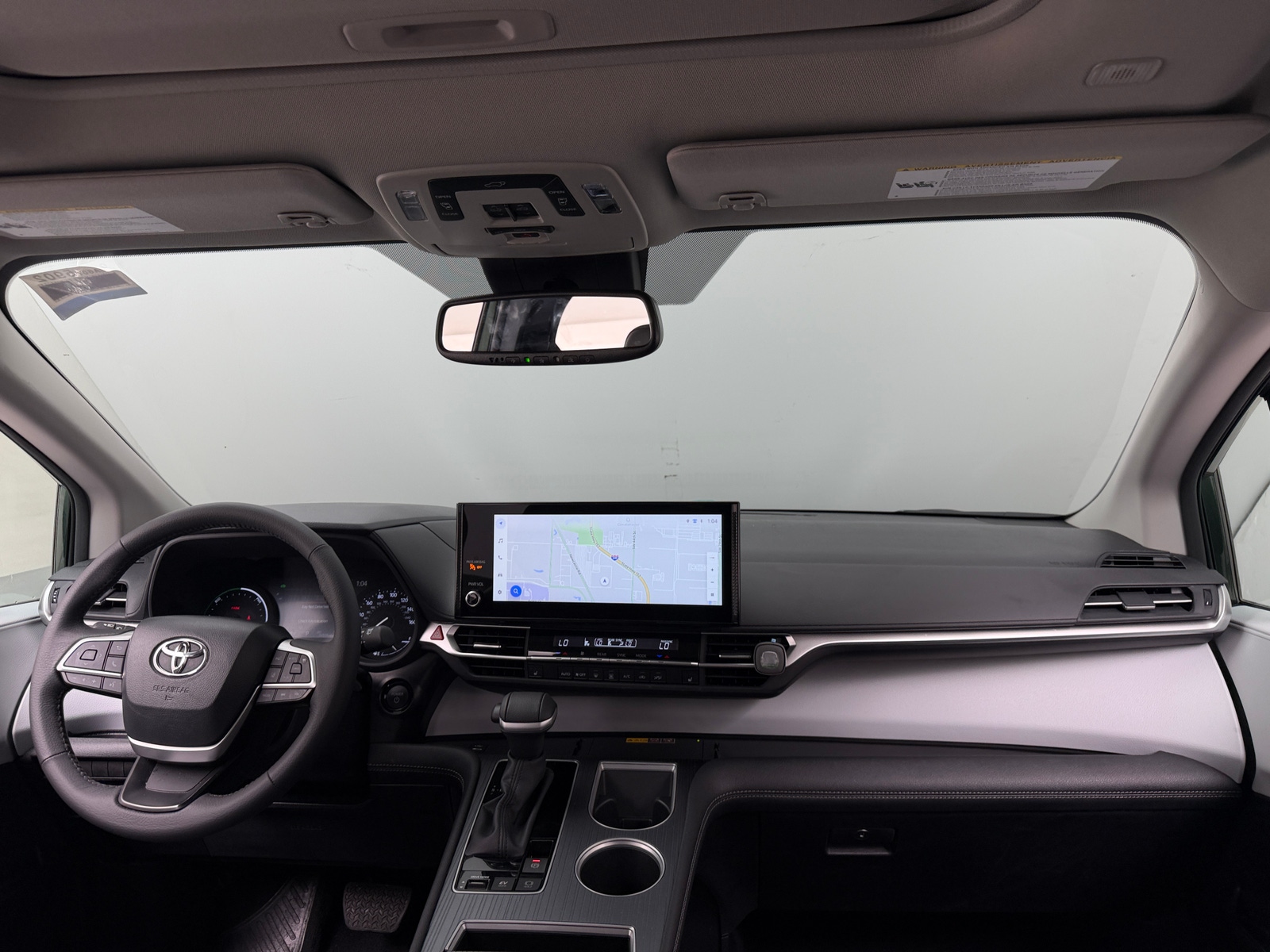 Thumbnail: 2026 Toyota Sienna - 2