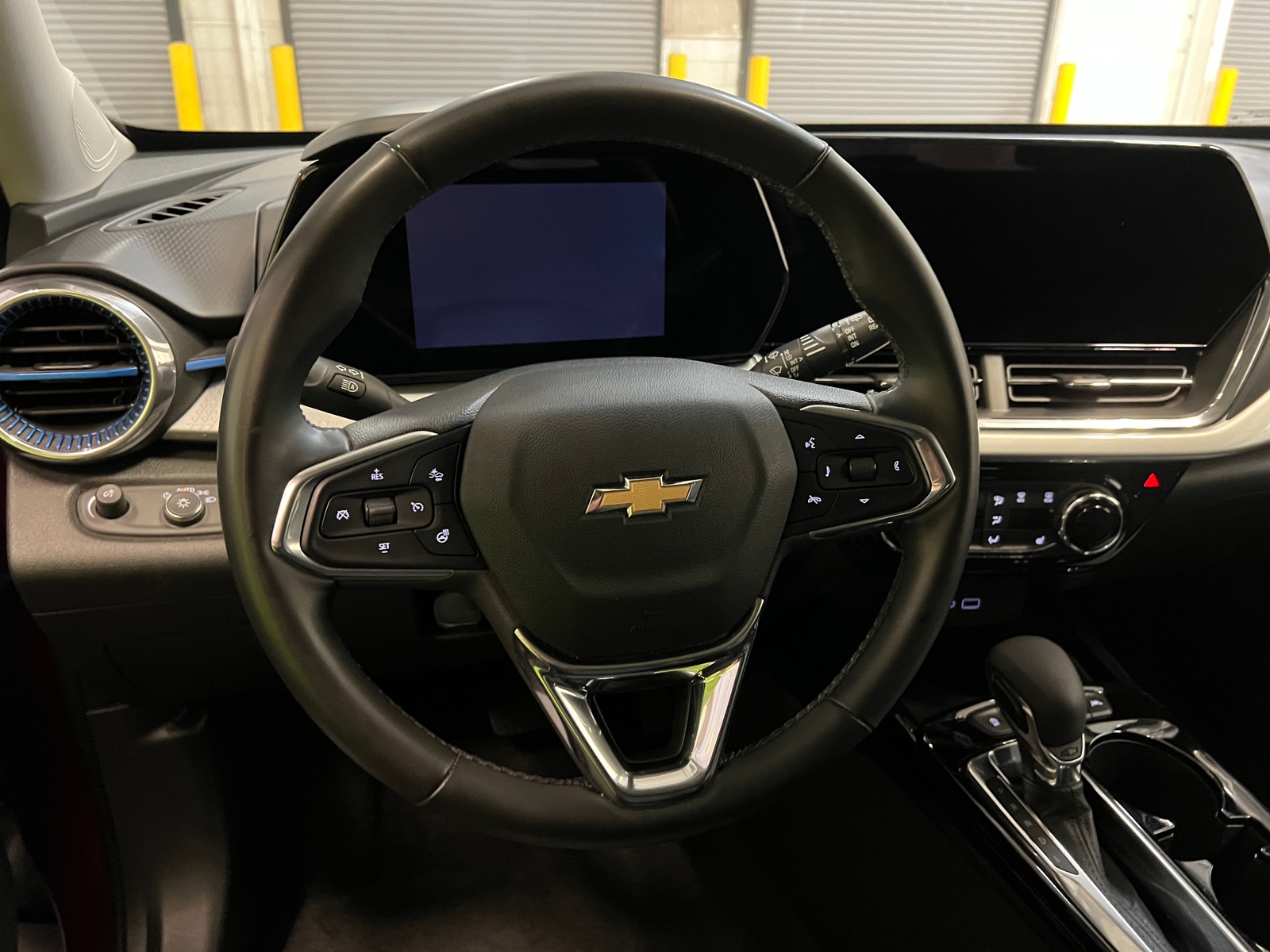 Thumbnail: 2025 Chevrolet Trax - 4