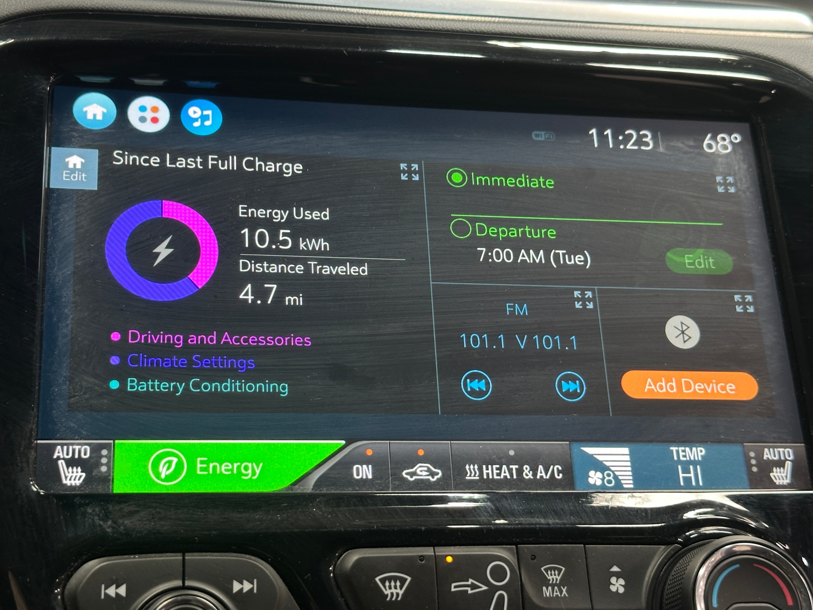 Thumbnail: 2017 Chevrolet Bolt EV - 3