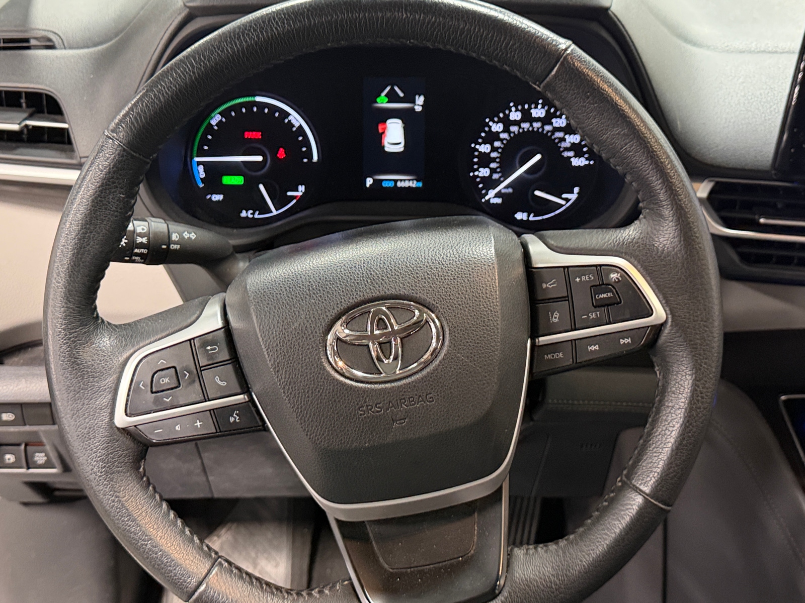 Thumbnail: 2023 Toyota Sienna - 4