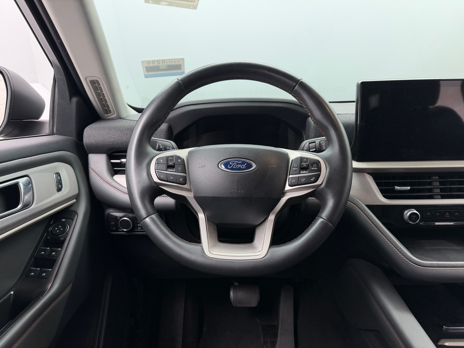 Thumbnail: 2025 Ford Explorer - 5
