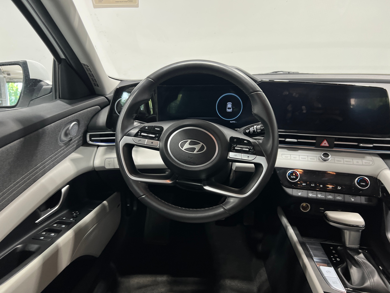 Thumbnail: 2025 Hyundai Elantra - 4