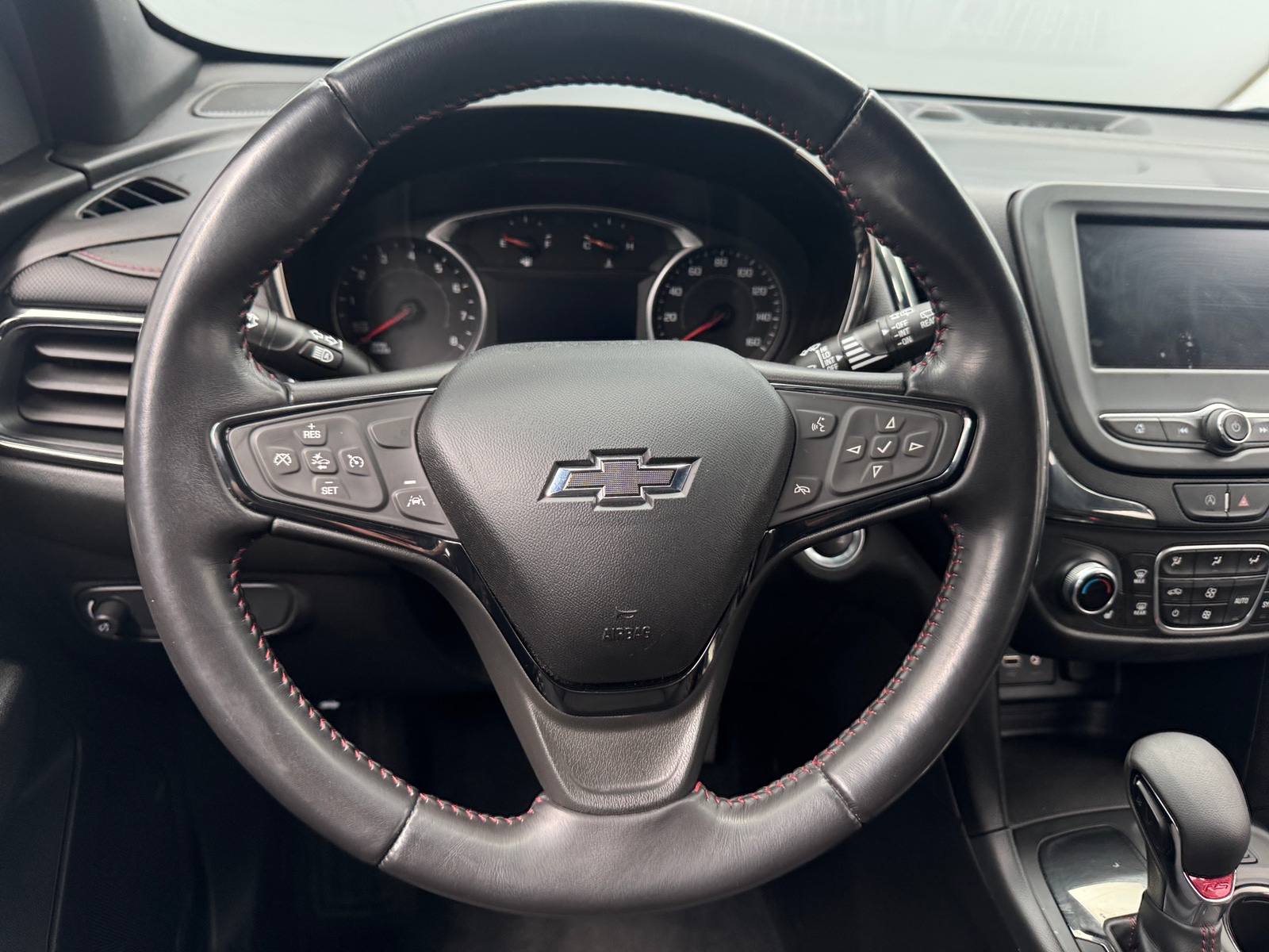 Thumbnail: 2022 Chevrolet Equinox - 5