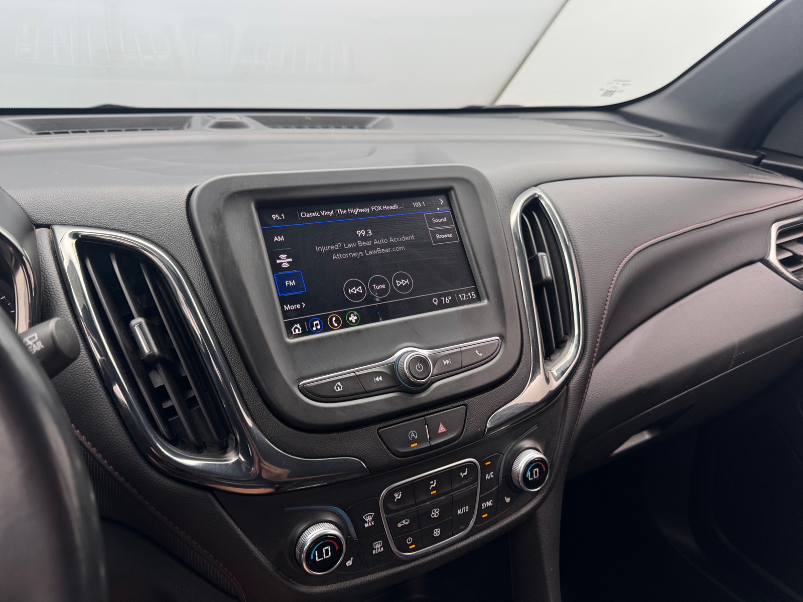 Thumbnail: 2022 Chevrolet Equinox - 4