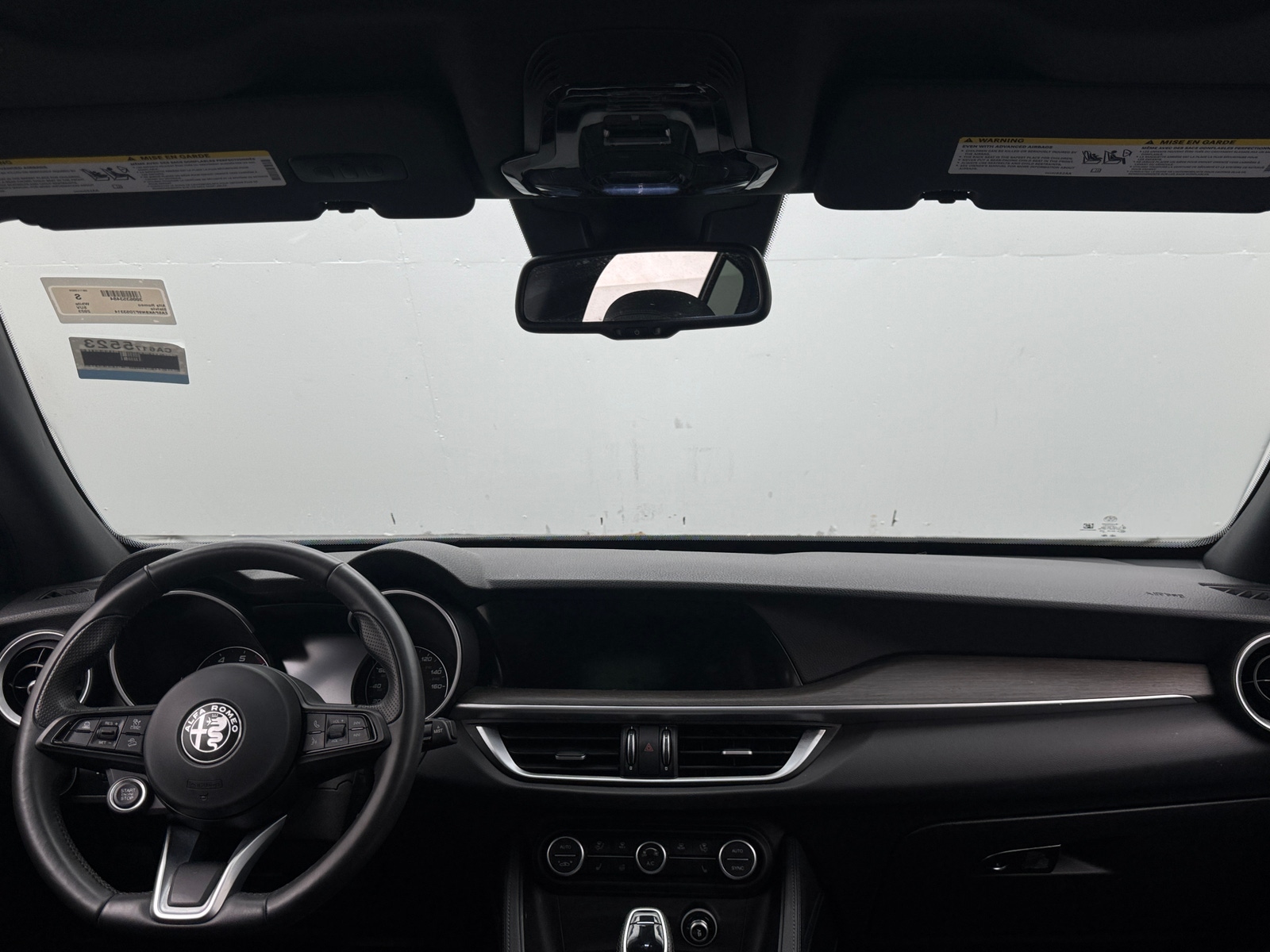 Thumbnail: 2023 Alfa Romeo Stelvio - 2