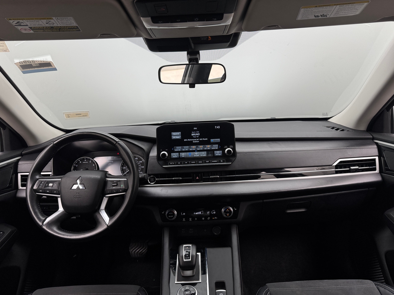 Thumbnail: 2024 Mitsubishi Outlander - 2
