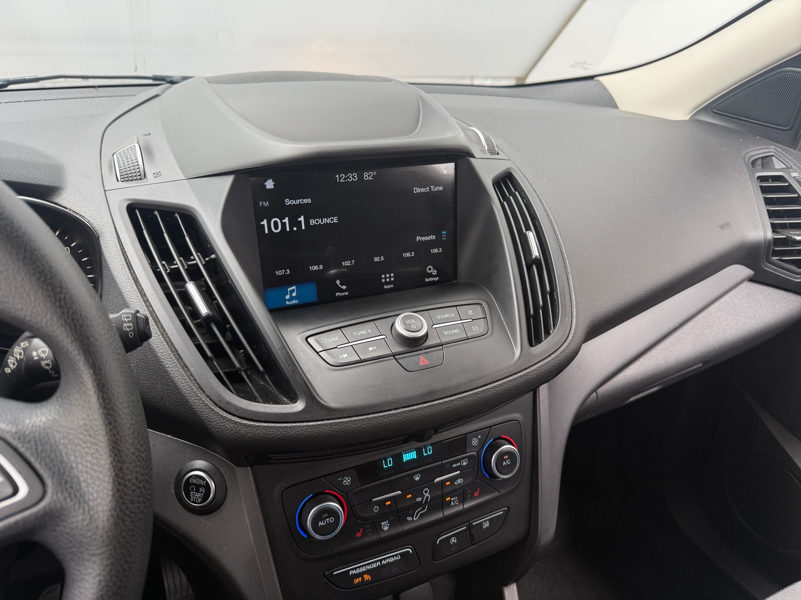 Thumbnail: 2019 Ford Escape - 4