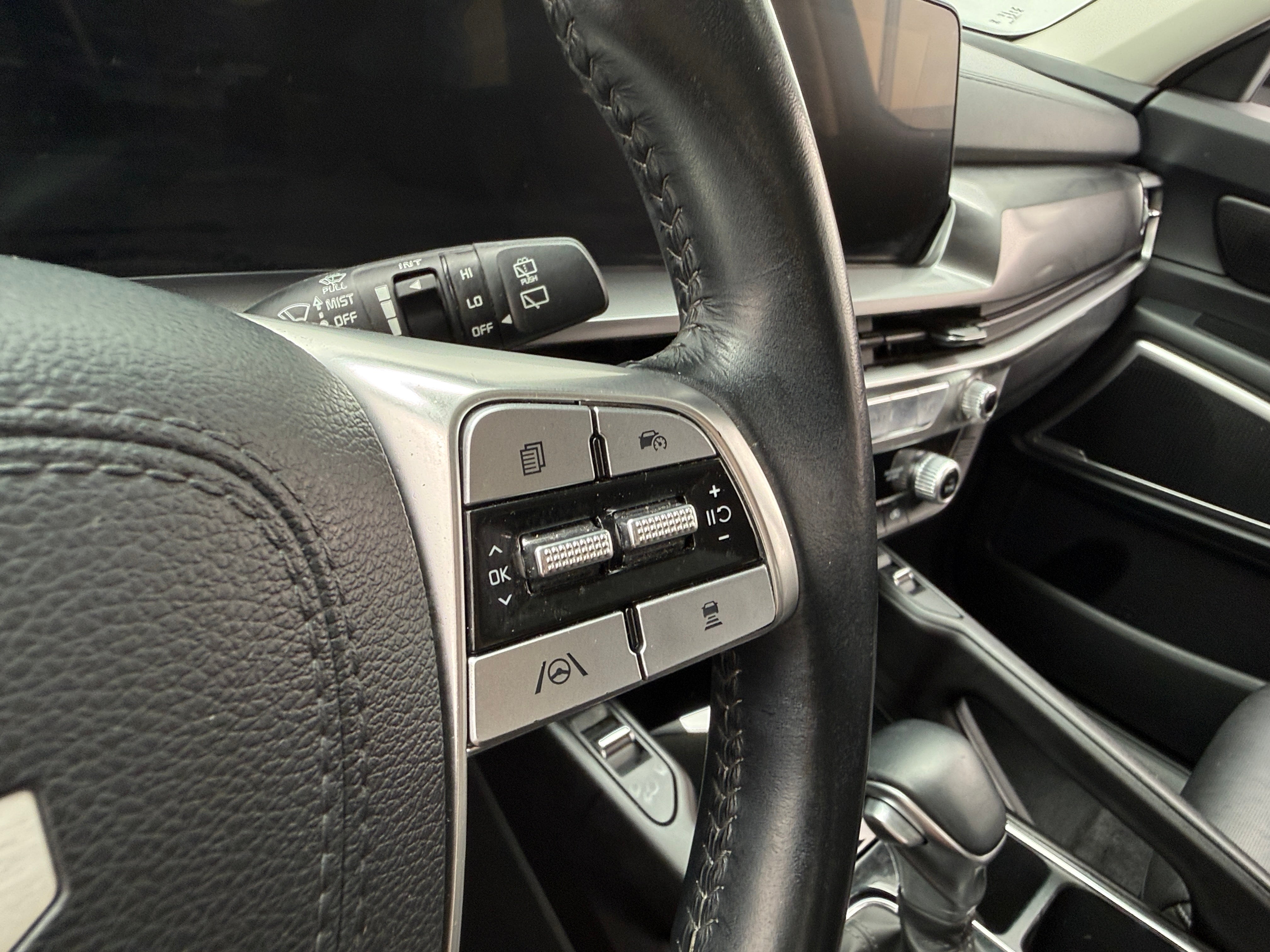 2025 Kia Telluride S - Photo 14