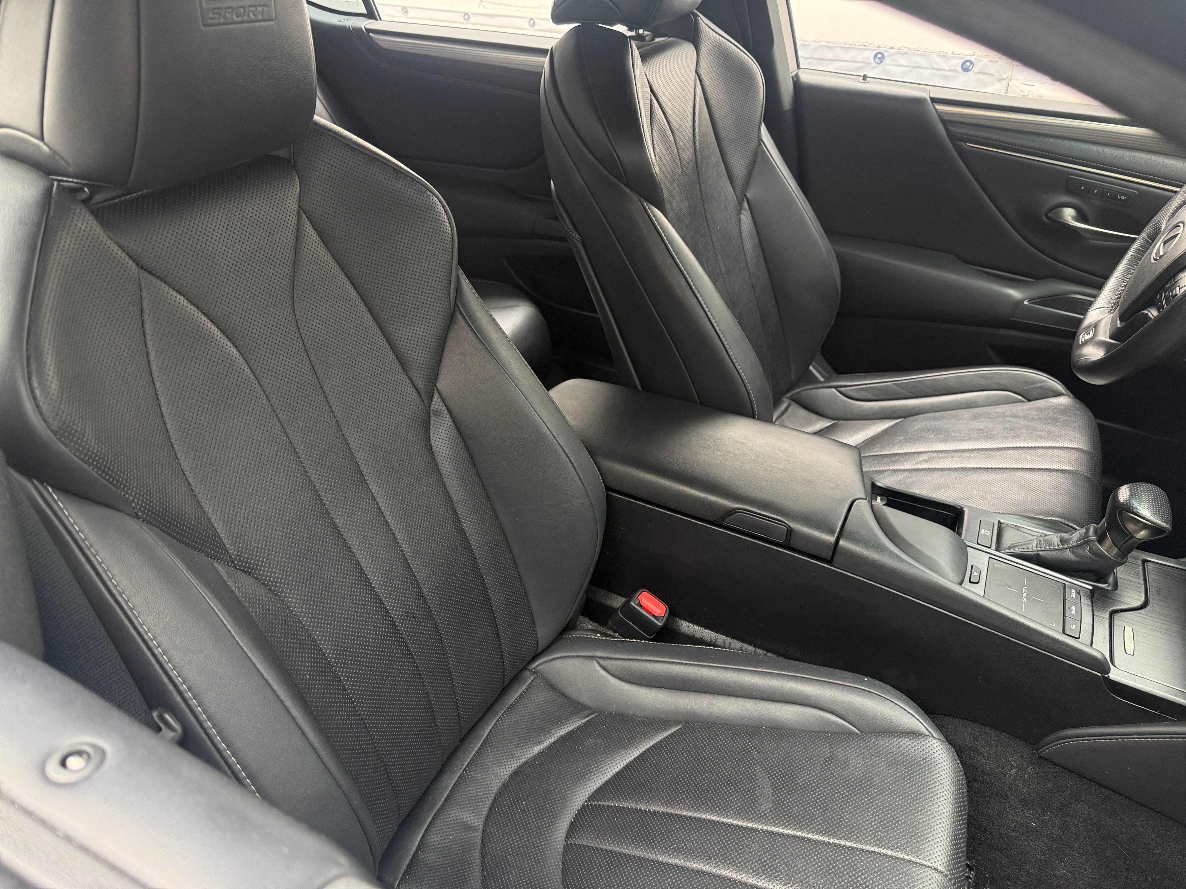 2021 Lexus ES