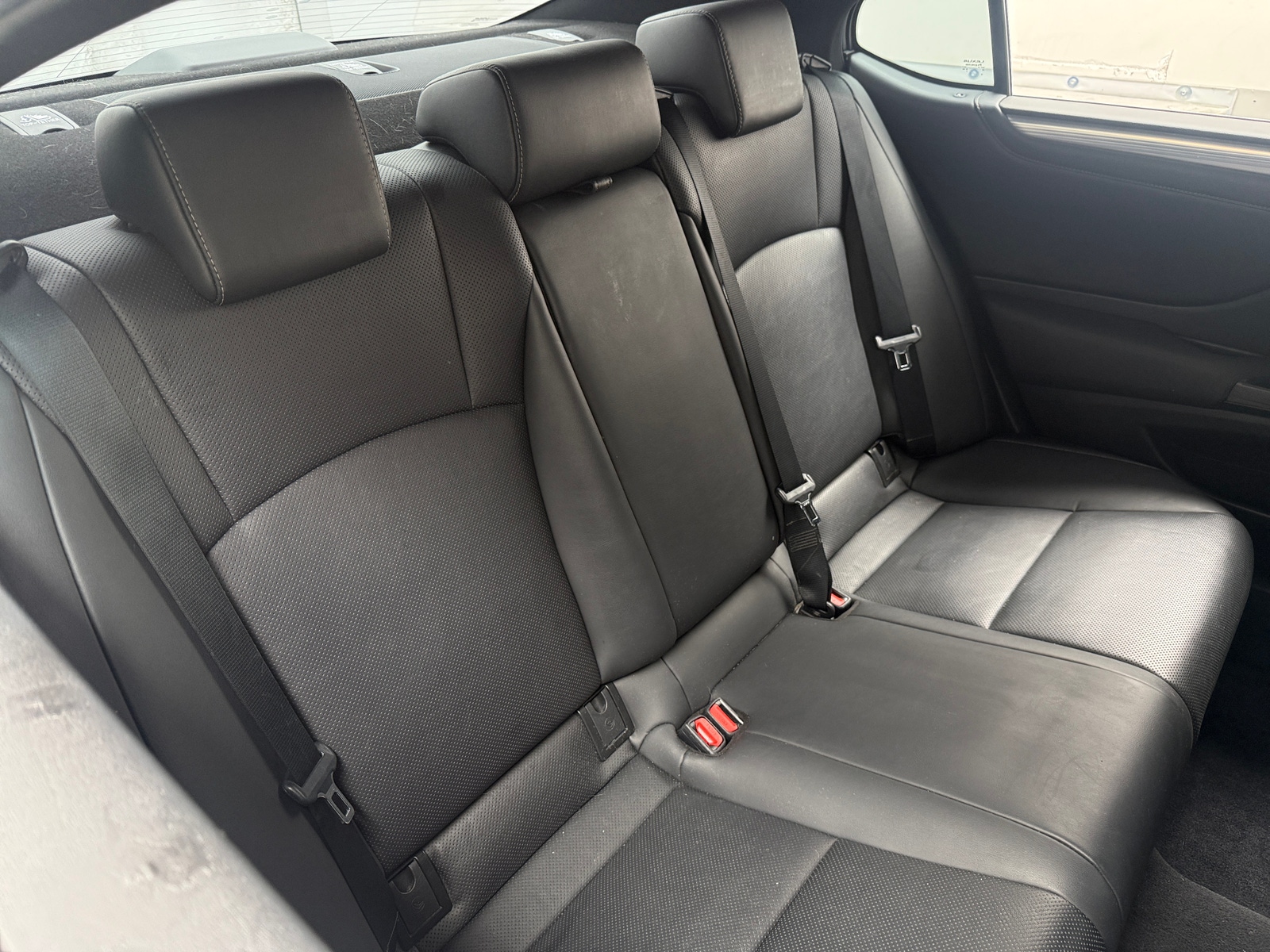 Thumbnail: 2021 Lexus ES - 5