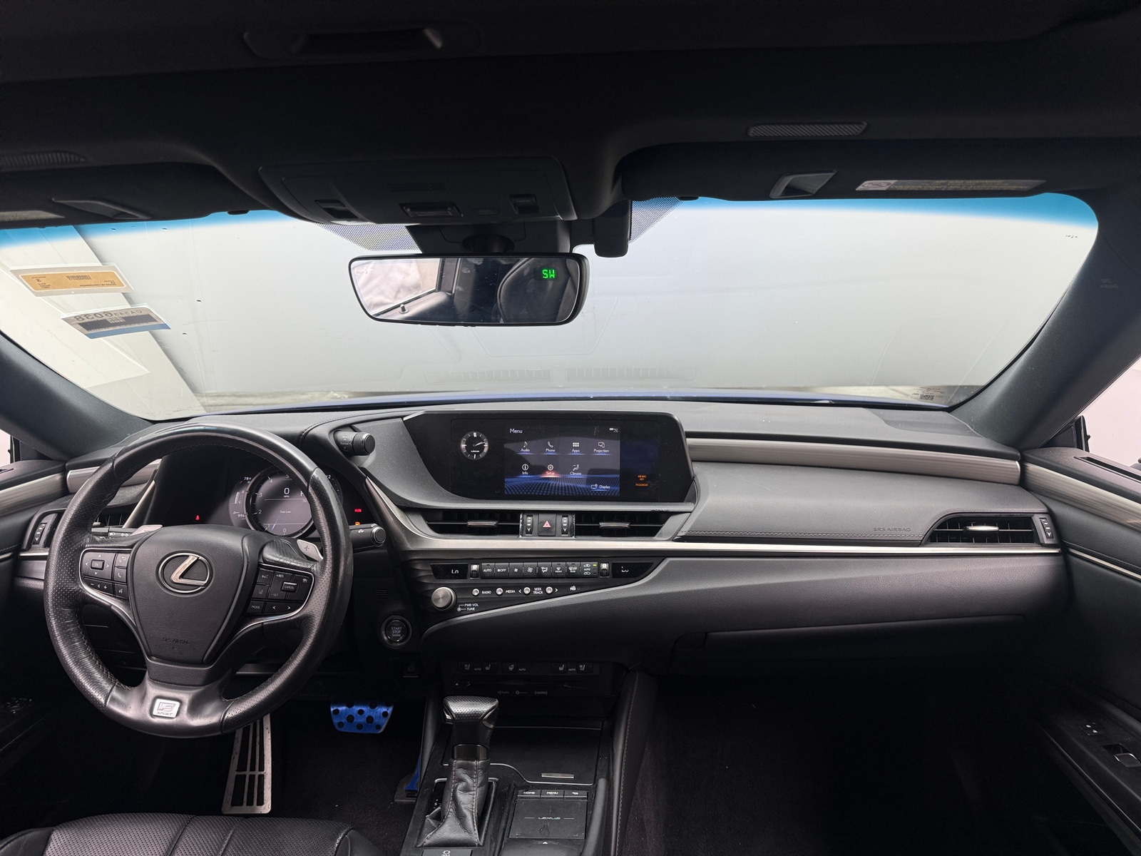 Thumbnail: 2021 Lexus ES - 2