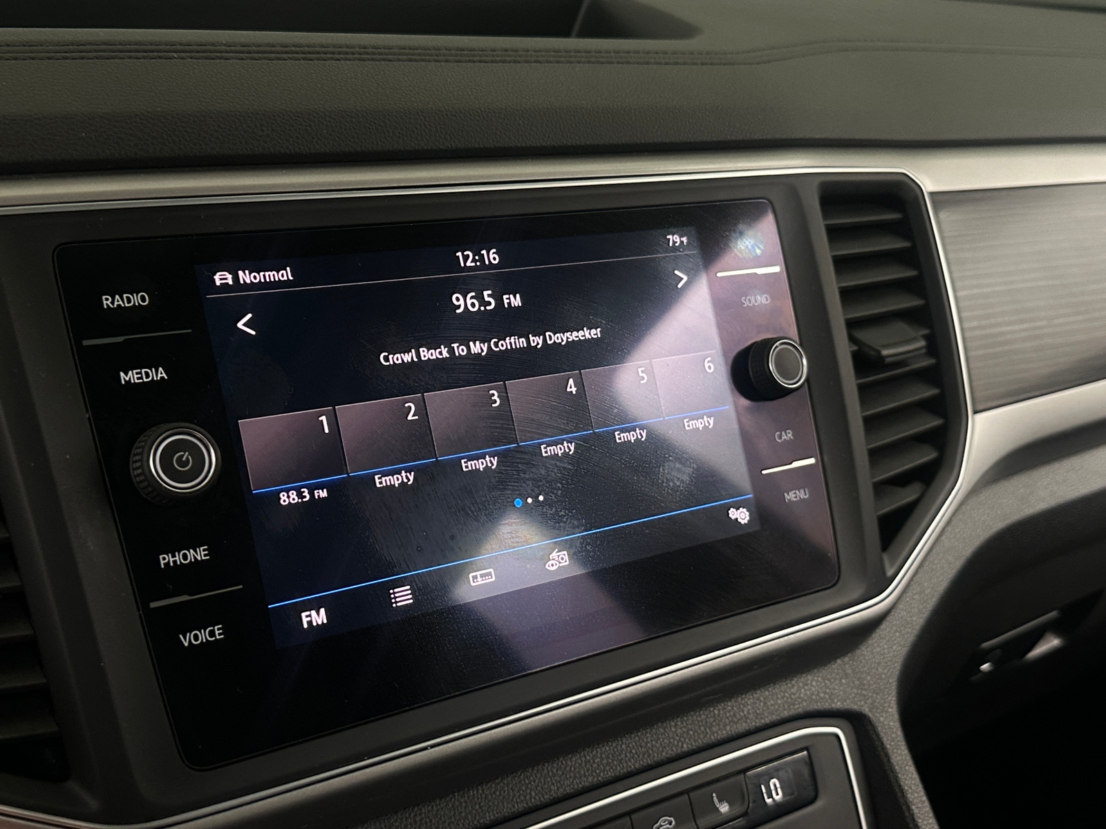 Thumbnail: 2019 Volkswagen Atlas - 3