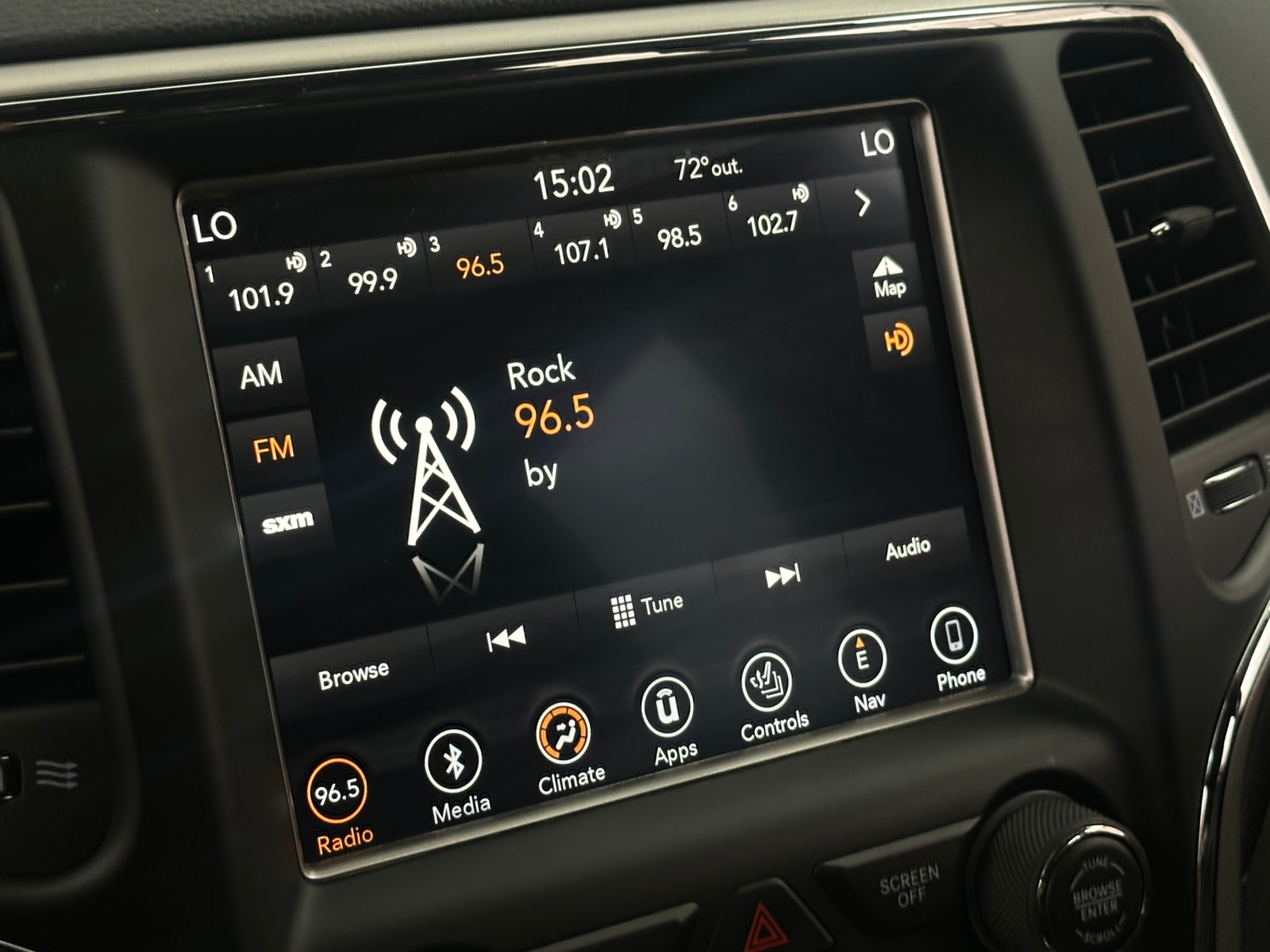 Thumbnail: 2018 Jeep Grand Cherokee - 3