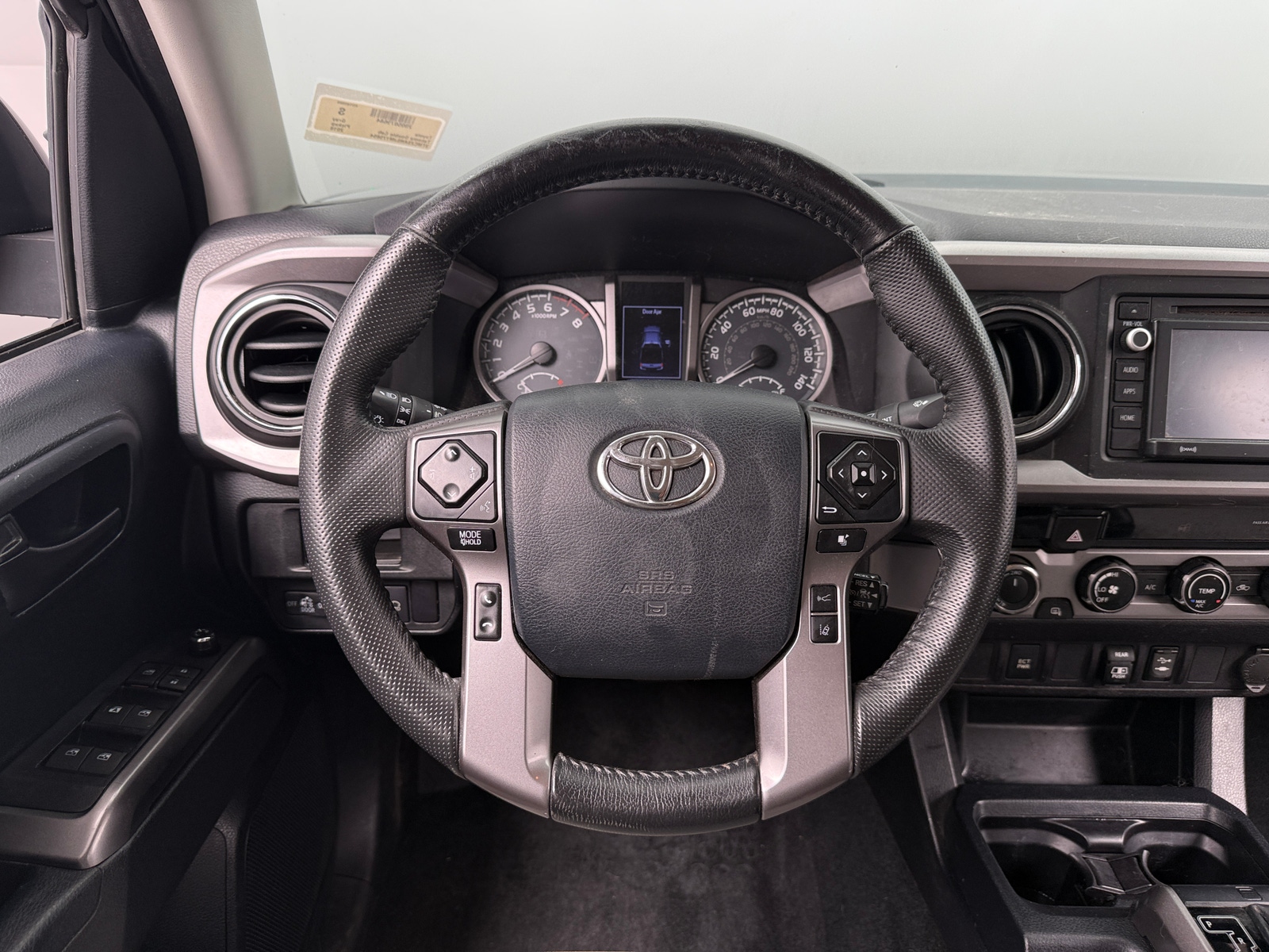 Thumbnail: 2018 Toyota Tacoma - 5