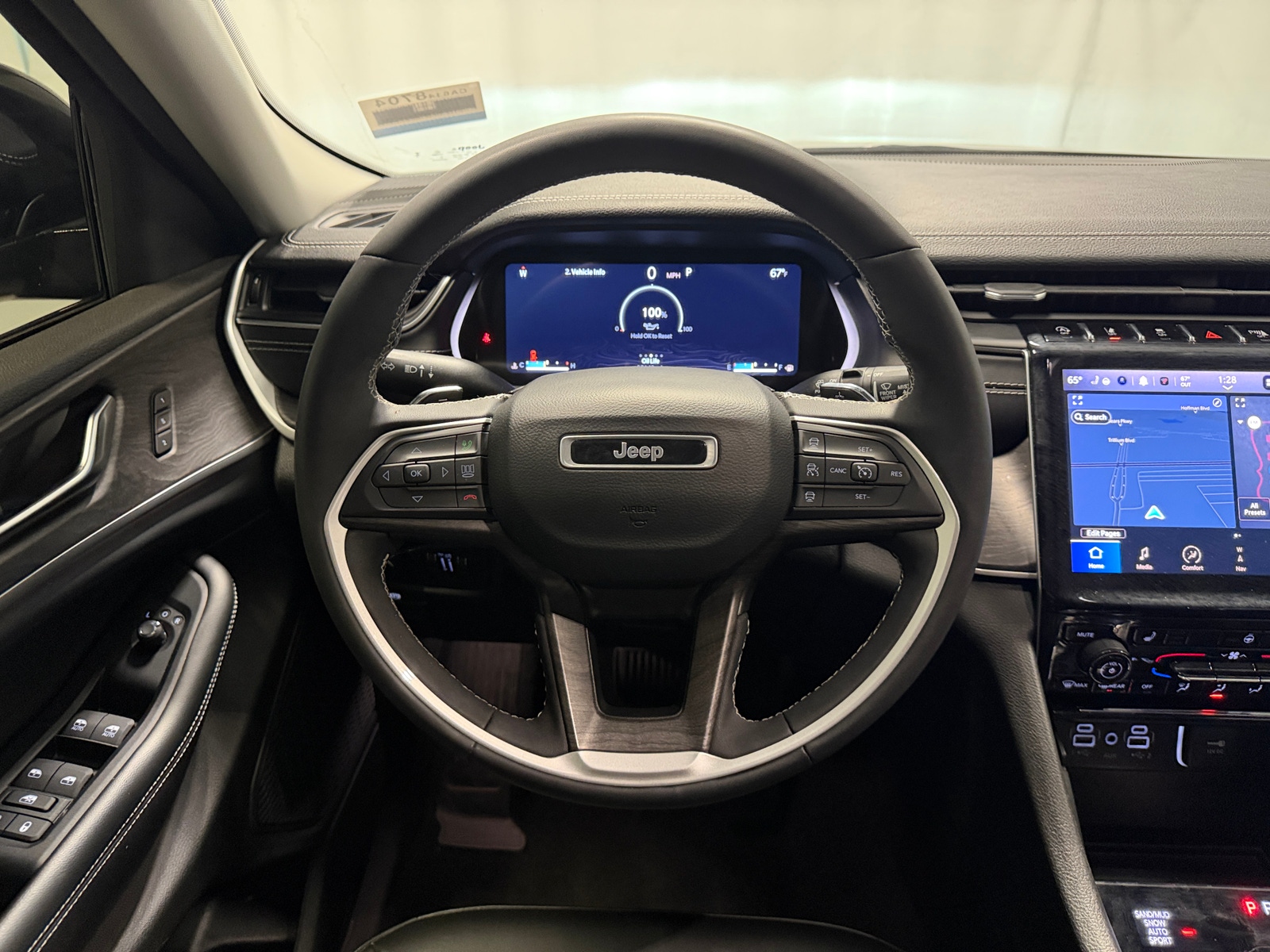 Thumbnail: 2023 Jeep Grand Cherokee L - 4