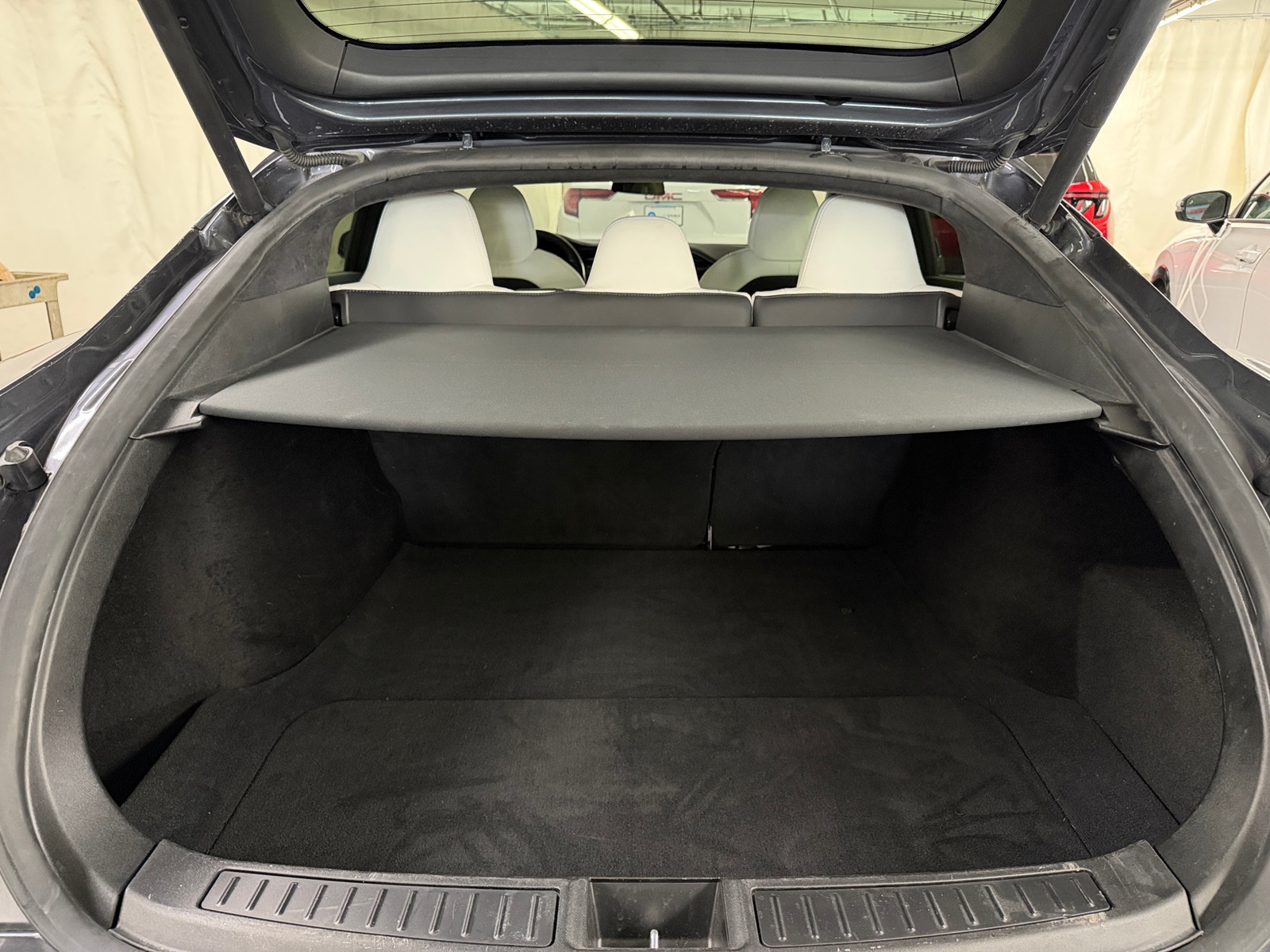 Thumbnail: 2020 Tesla Model S - 6