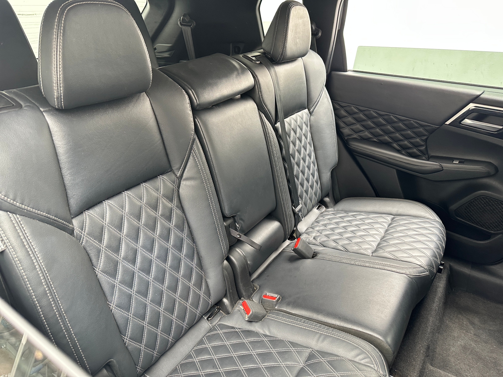 Thumbnail: 2022 Mitsubishi Outlander - 5