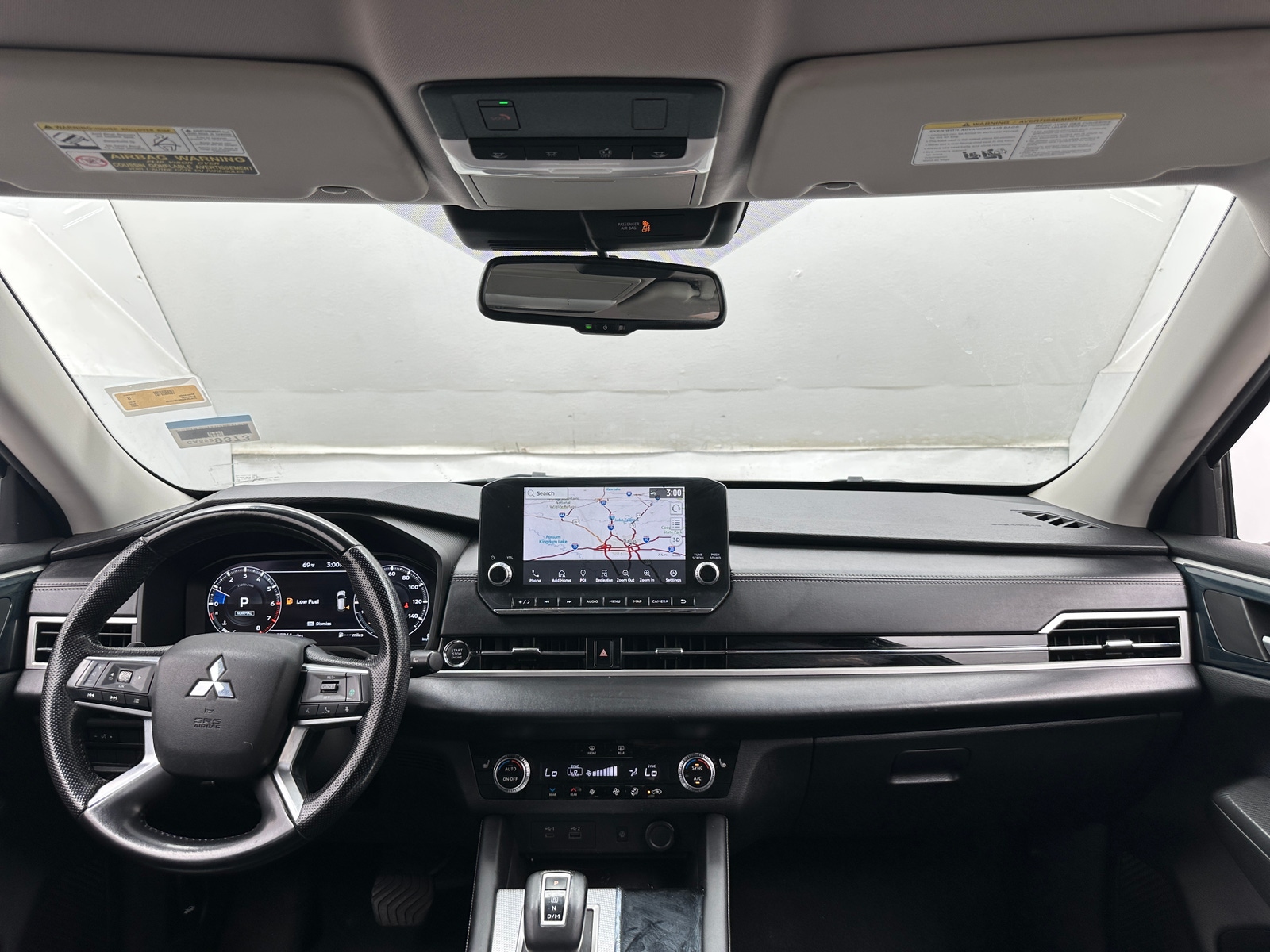 Thumbnail: 2022 Mitsubishi Outlander - 2
